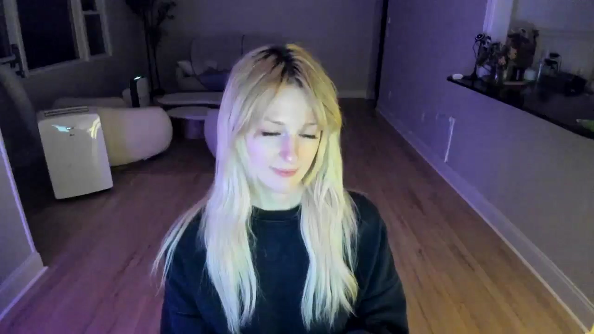Gallery image thumbnail from Milk_Party's myfreecams stream on, 07/03/2025, 05:34 image 20 of 20