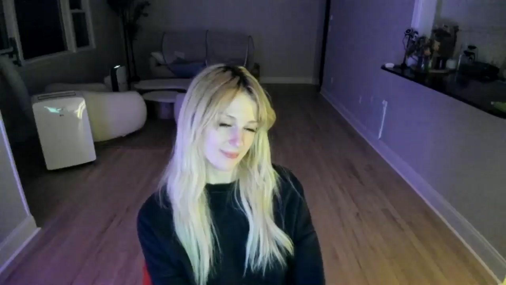 Gallery image thumbnail from Milk_Party's myfreecams stream on, 07/03/2025, 05:52 image 10 of 20