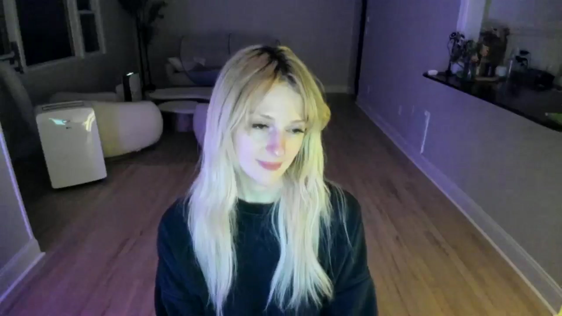 Gallery image thumbnail from Milk_Party's myfreecams stream on, 07/03/2025, 05:52 image 8 of 20