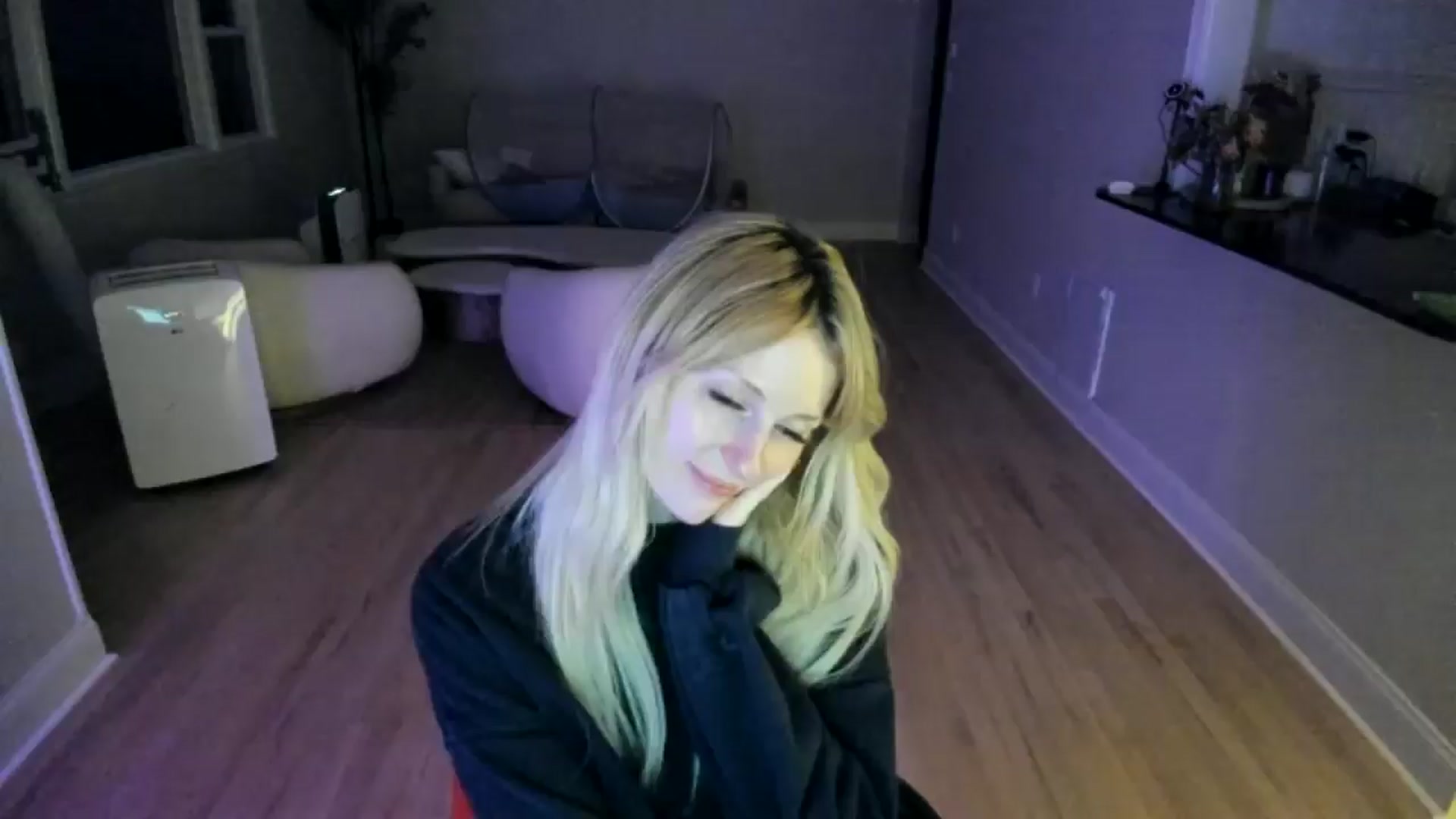 Gallery image thumbnail from Milk_Party's myfreecams stream on, 07/03/2025, 05:52 image 18 of 20