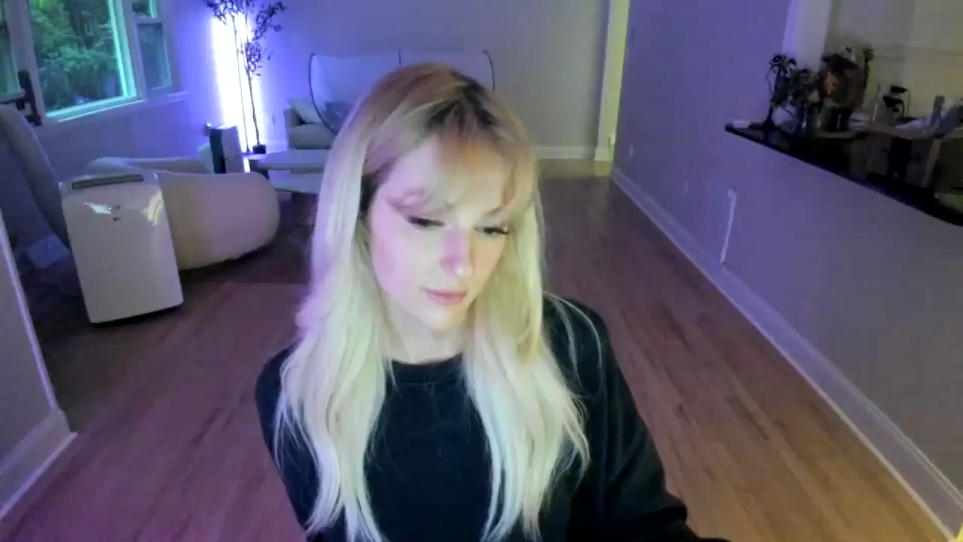 Gallery image thumbnail from Milk_Party's myfreecams stream on, 07/03/2025, 23:39 image 16 of 20