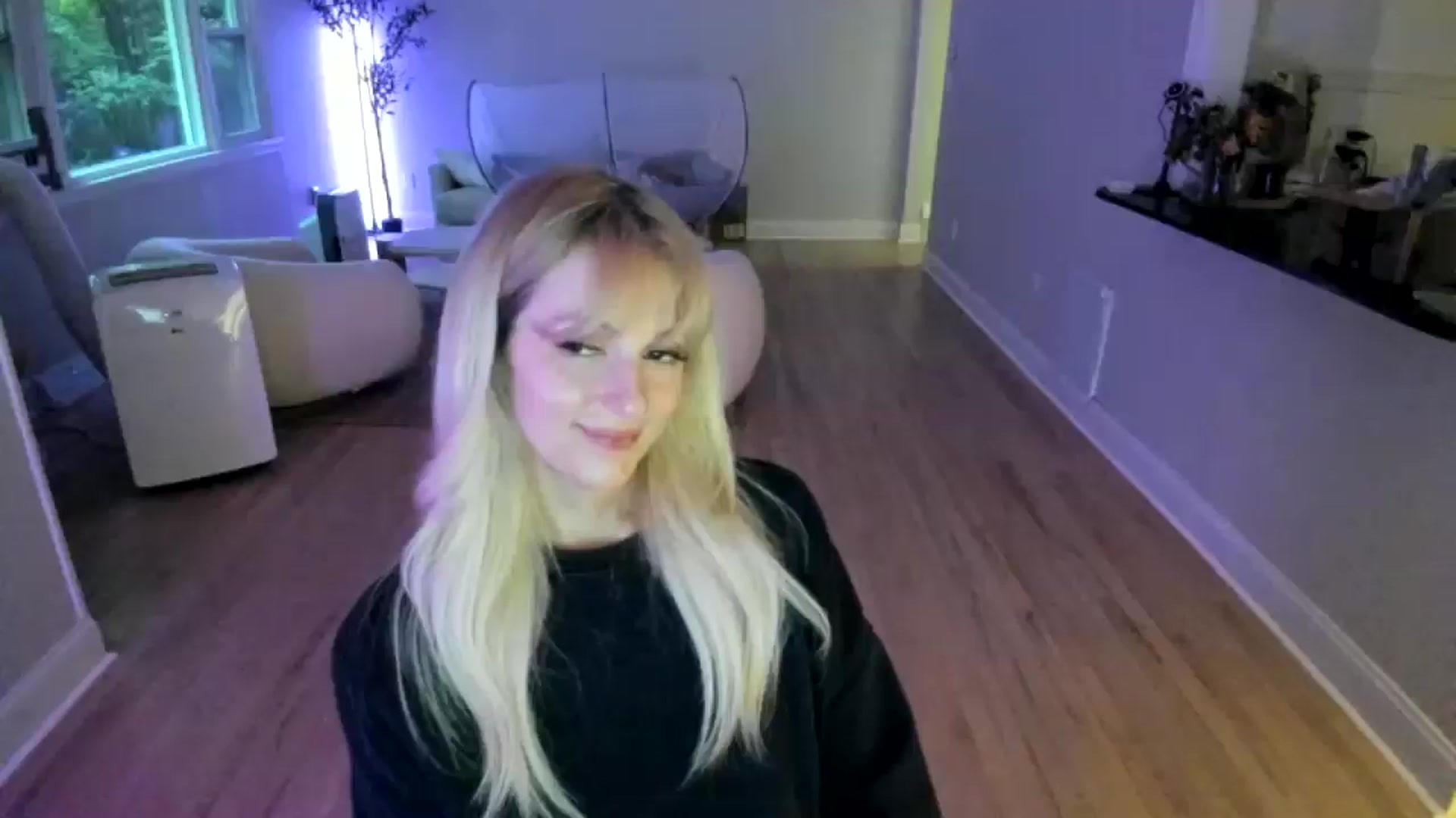 Gallery image thumbnail from Milk_Party's myfreecams stream on, 07/03/2025, 23:39 image 8 of 20