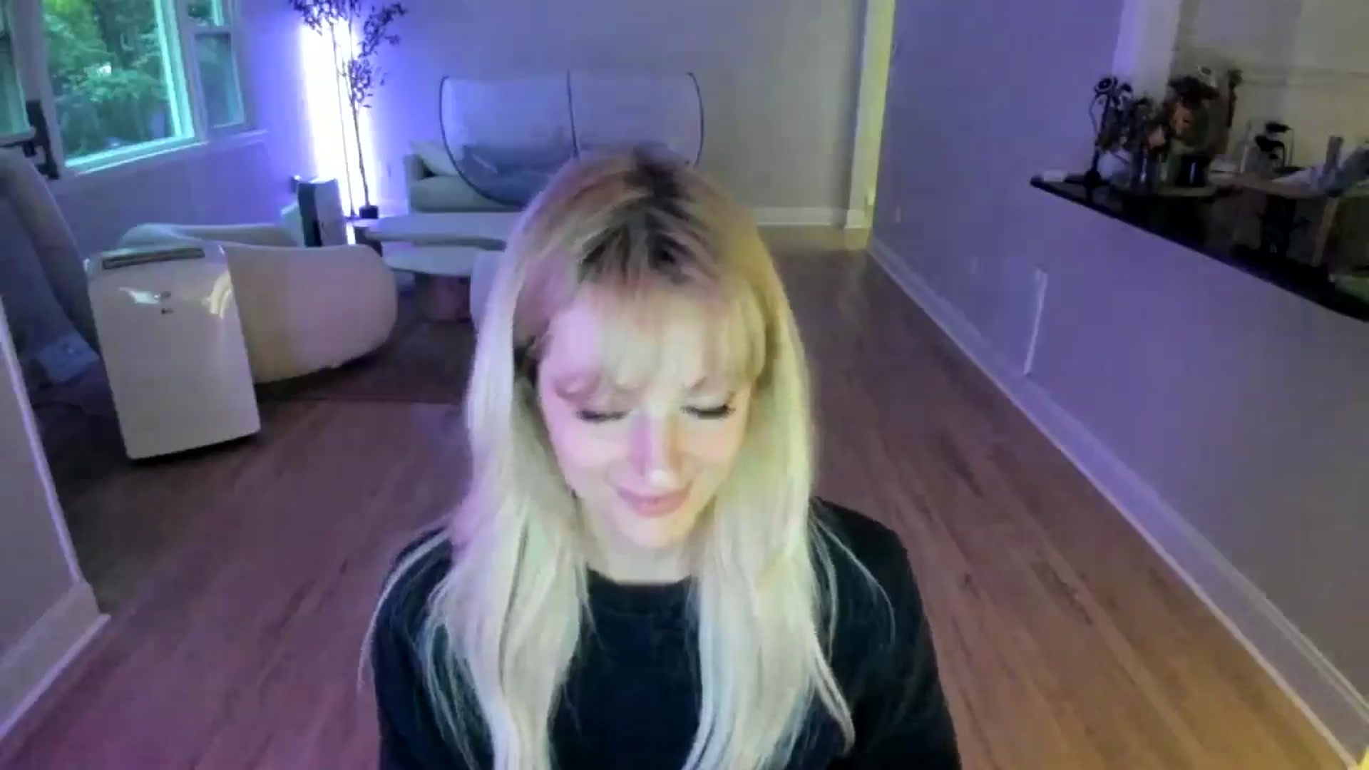 Gallery image thumbnail from Milk_Party's myfreecams stream on, 07/03/2025, 23:39 image 10 of 20