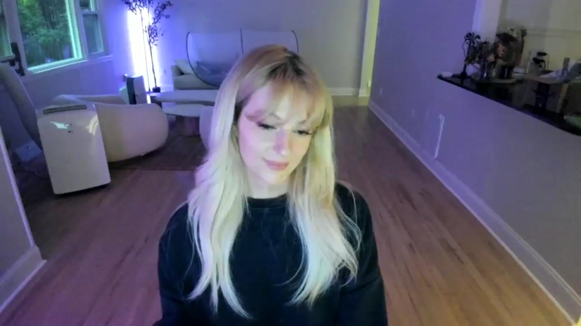 Gallery image thumbnail from Milk_Party's myfreecams stream on, 07/04/2025, 24:01 image 14 of 20