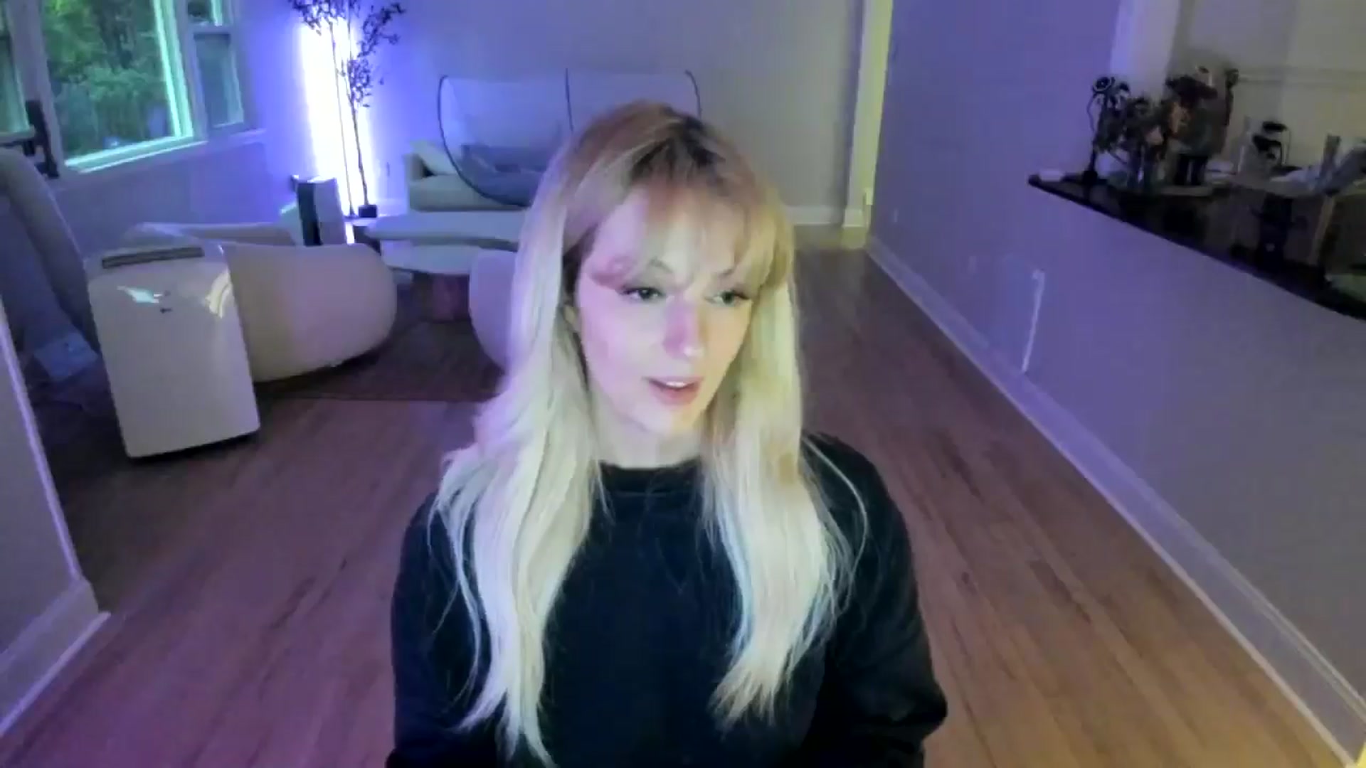 Gallery image thumbnail from Milk_Party's myfreecams stream on, 07/04/2025, 24:01 image 18 of 20
