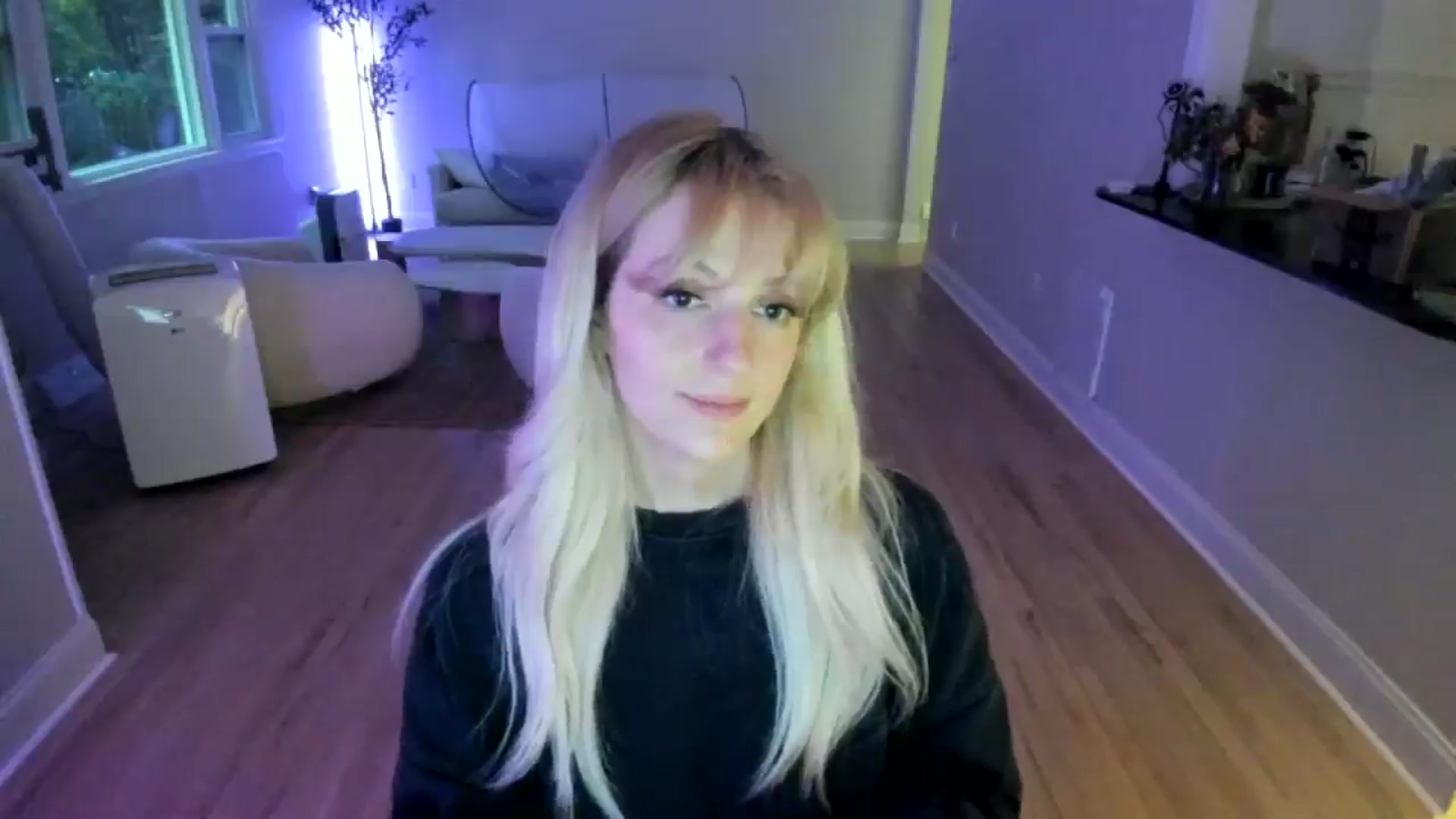 Gallery image thumbnail from Milk_Party's myfreecams stream on, 07/04/2025, 24:01 image 12 of 20