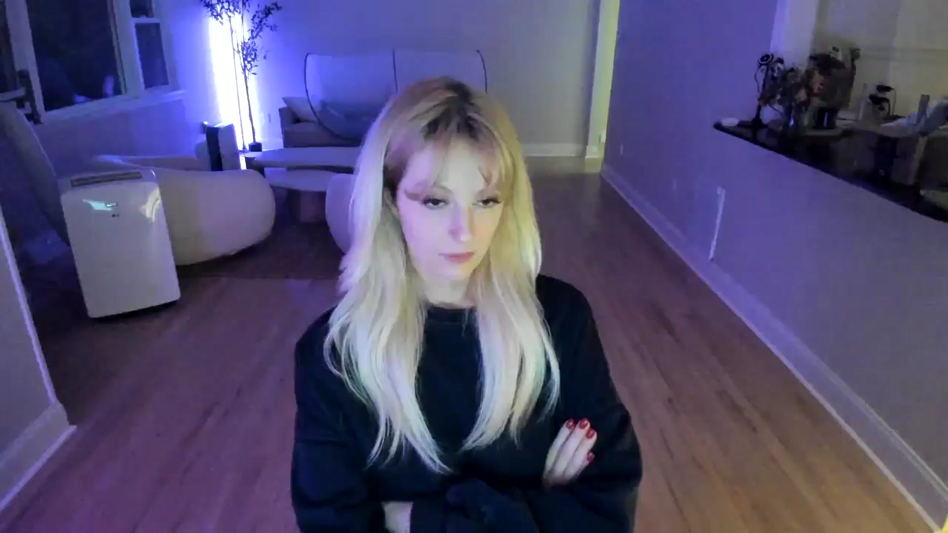 Gallery image thumbnail from Milk_Party's myfreecams stream on, 07/04/2025, 01:33 image 10 of 20