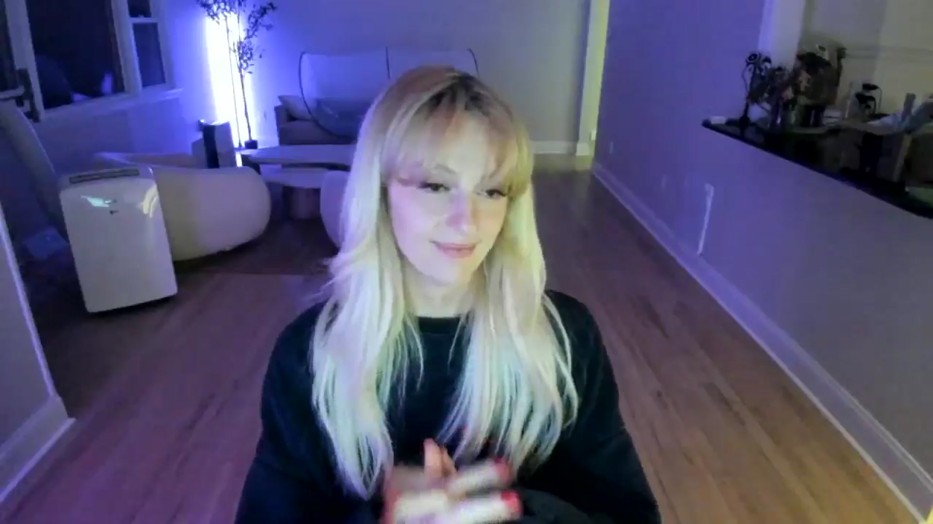 Gallery image thumbnail from Milk_Party's myfreecams stream on, 07/04/2025, 04:20 image 8 of 20