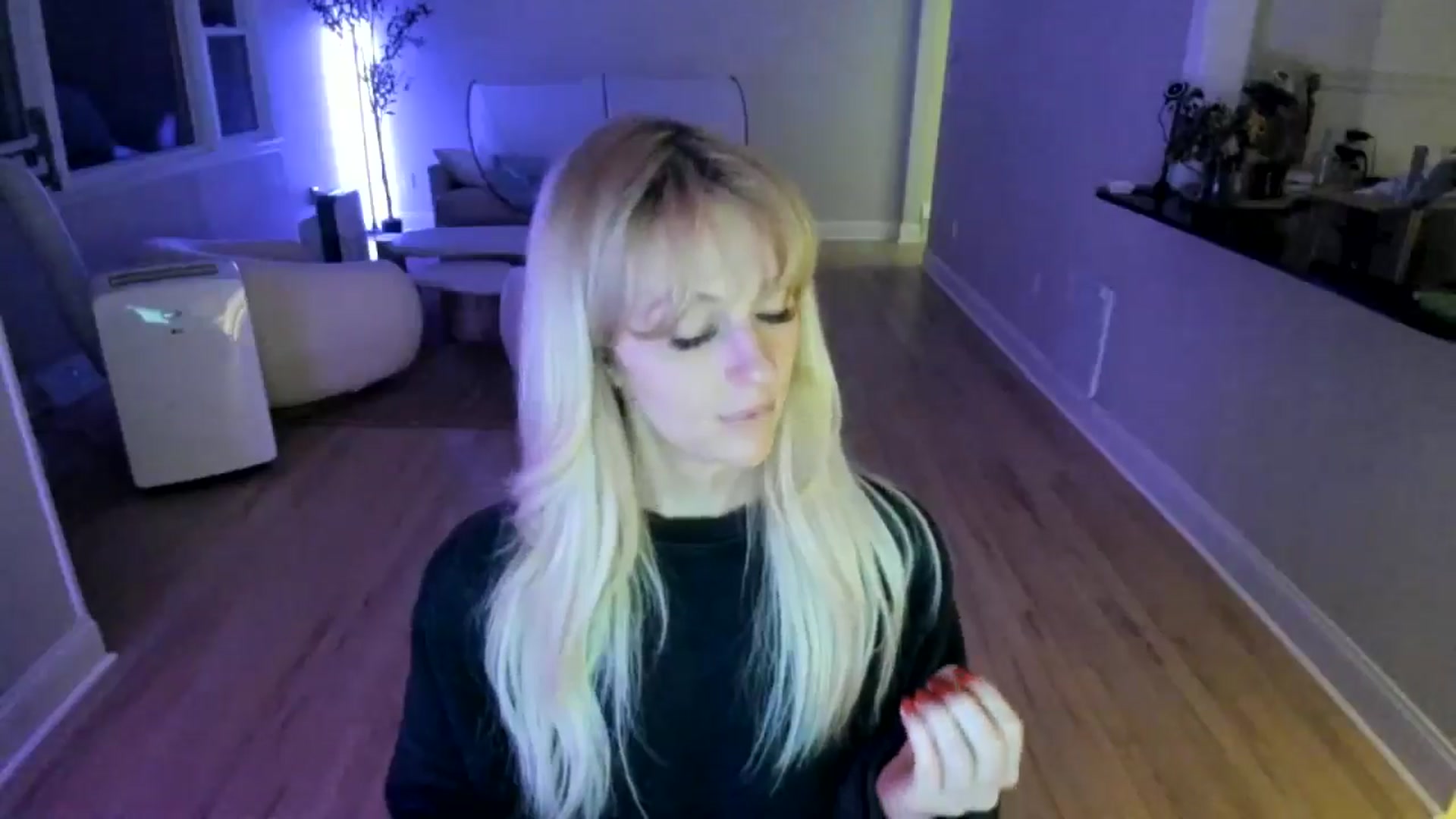 Gallery image thumbnail from Milk_Party's myfreecams stream on, 07/04/2025, 04:20 image 16 of 20