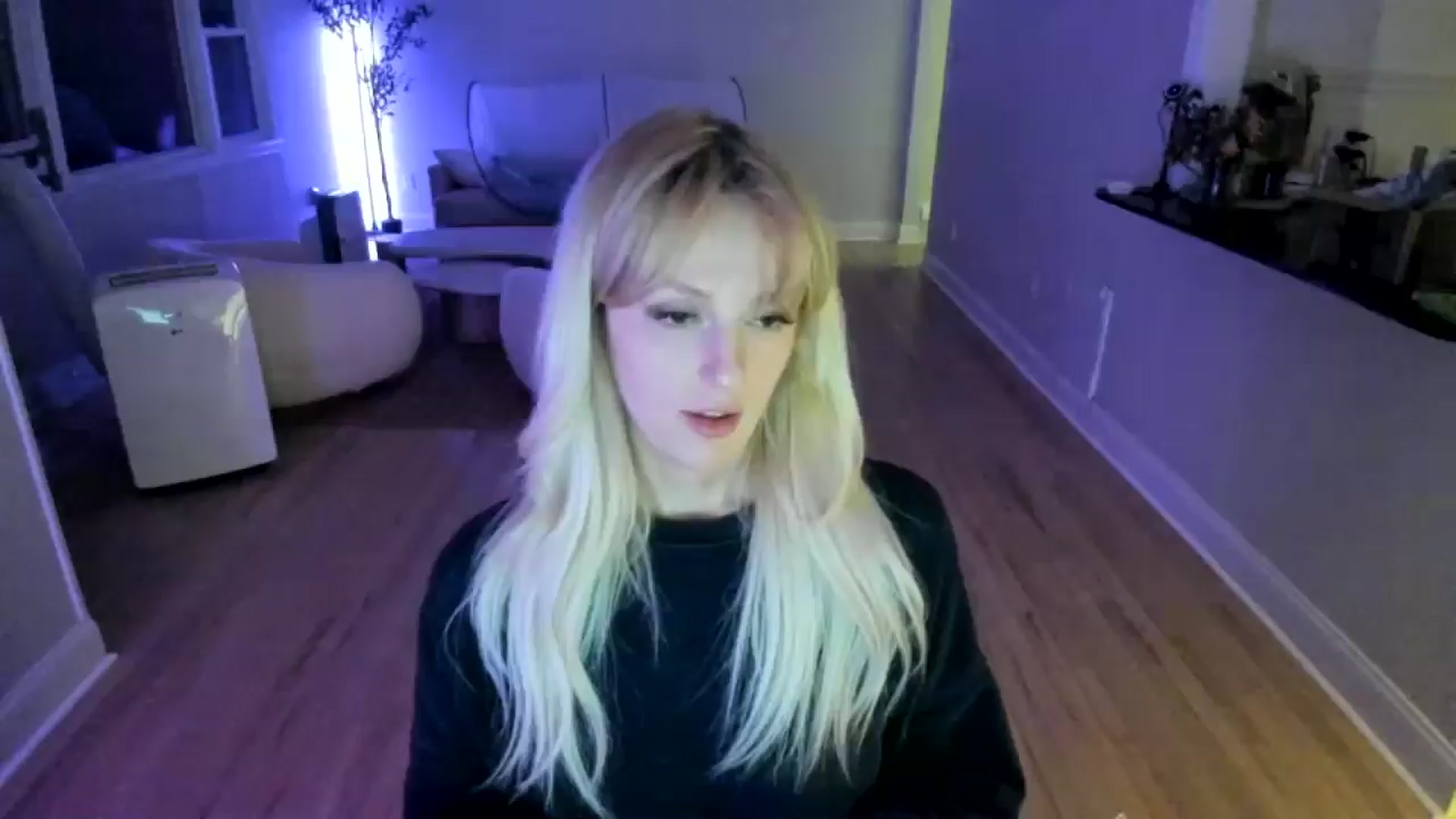Gallery image thumbnail from Milk_Party's myfreecams stream on, 07/04/2025, 04:20 image 1 of 20