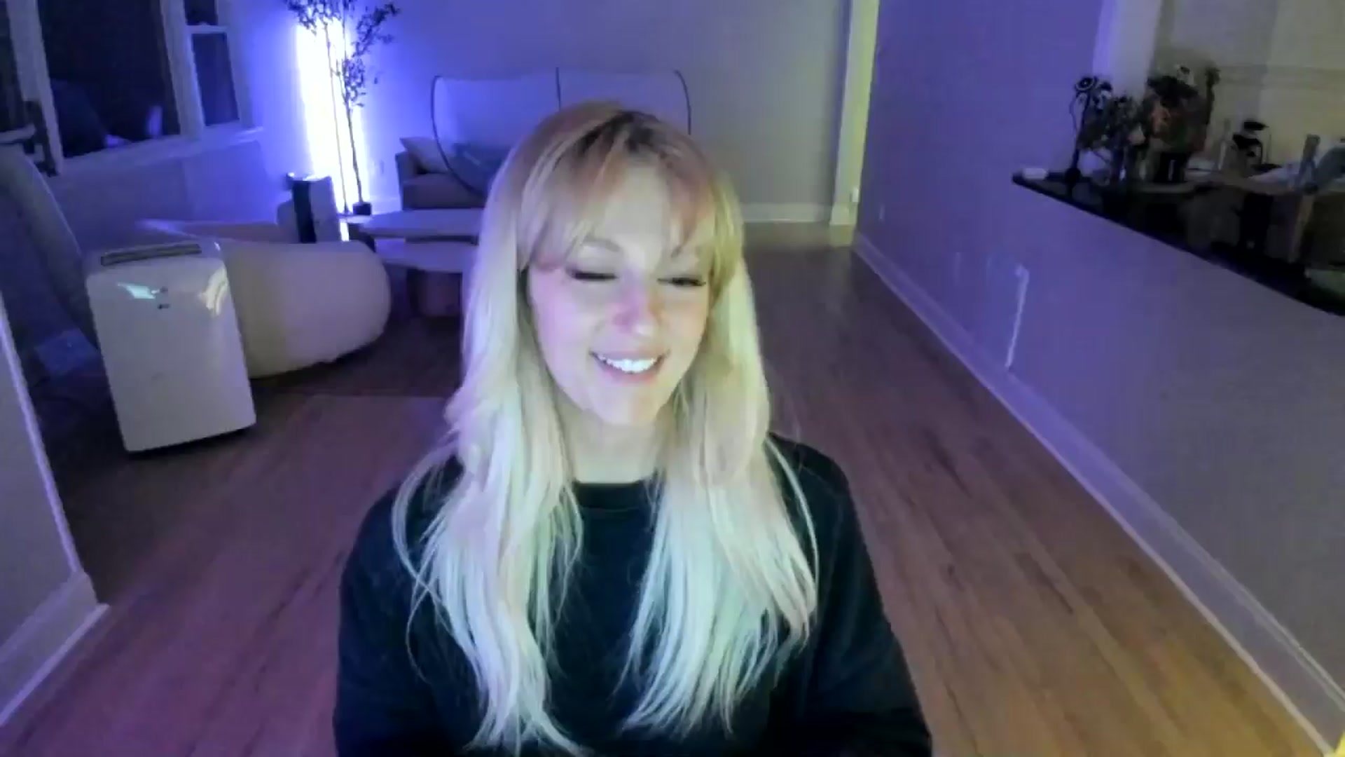 Gallery image thumbnail from Milk_Party's myfreecams stream on, 07/04/2025, 04:20 image 5 of 20