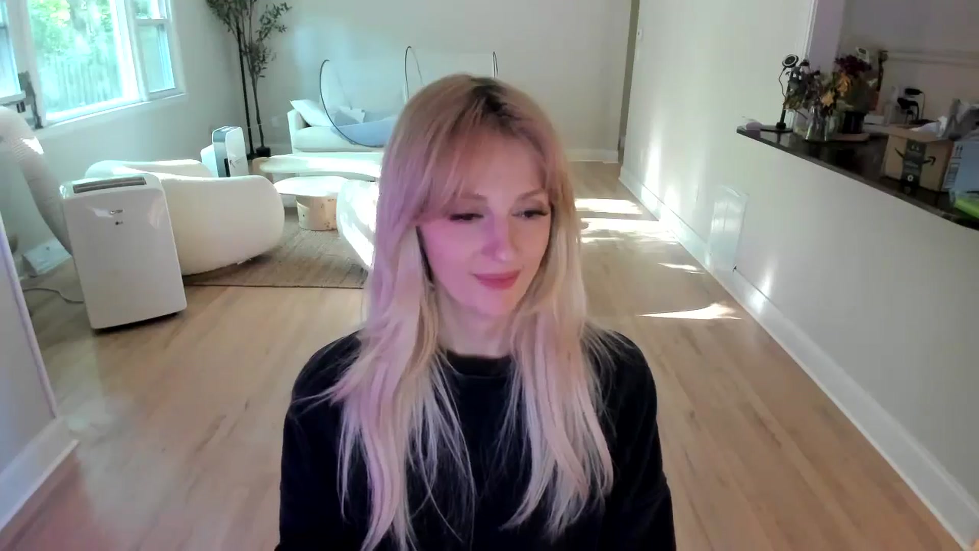 Gallery image thumbnail from Milk_Party's myfreecams stream on, 07/04/2025, 22:13 image 5 of 20