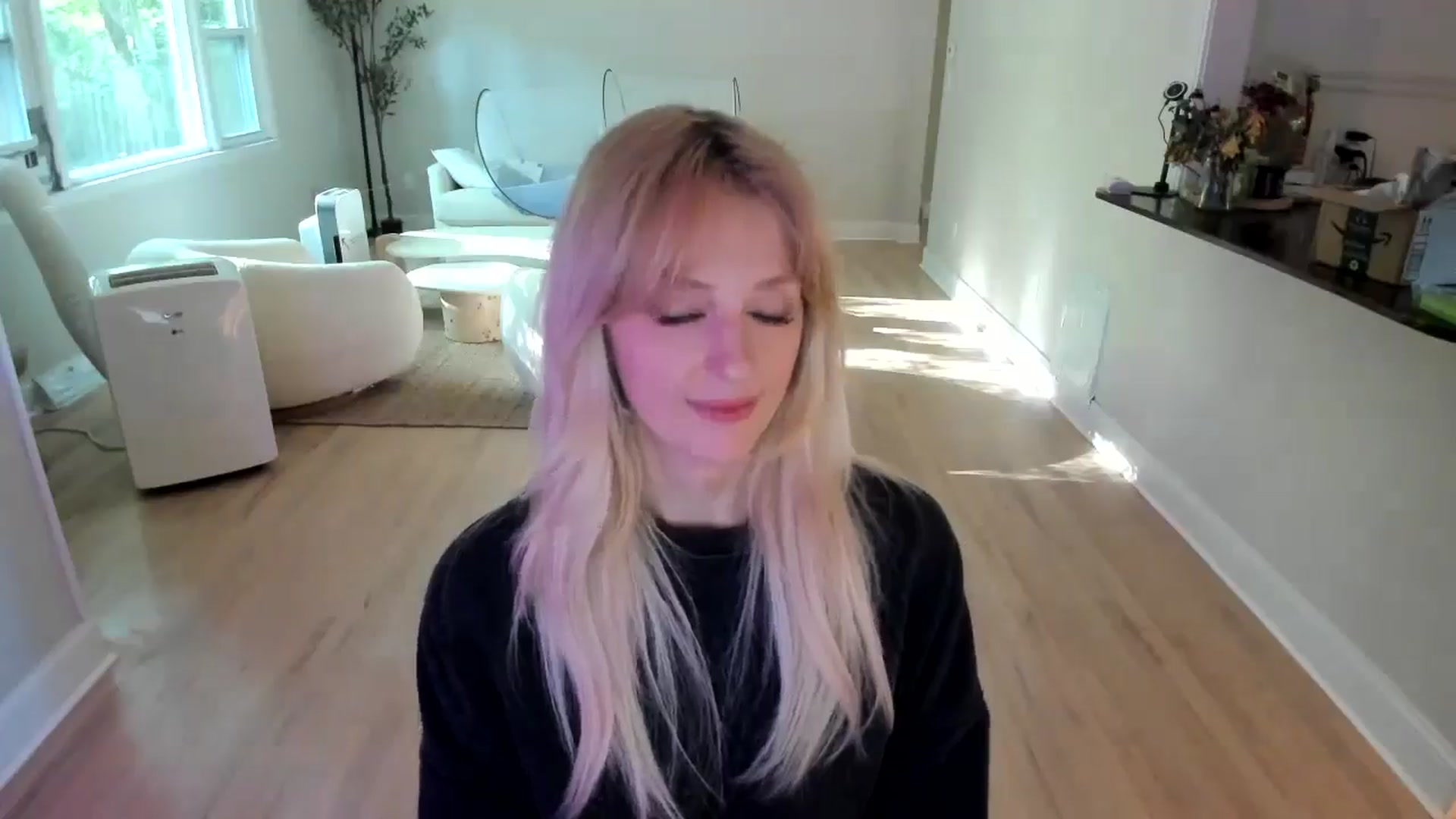 Gallery image thumbnail from Milk_Party's myfreecams stream on, 07/04/2025, 22:13 image 13 of 20