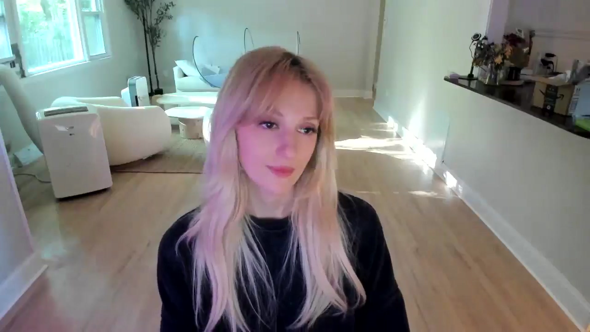 Gallery image thumbnail from Milk_Party's myfreecams stream on, 07/04/2025, 22:13 image 18 of 20