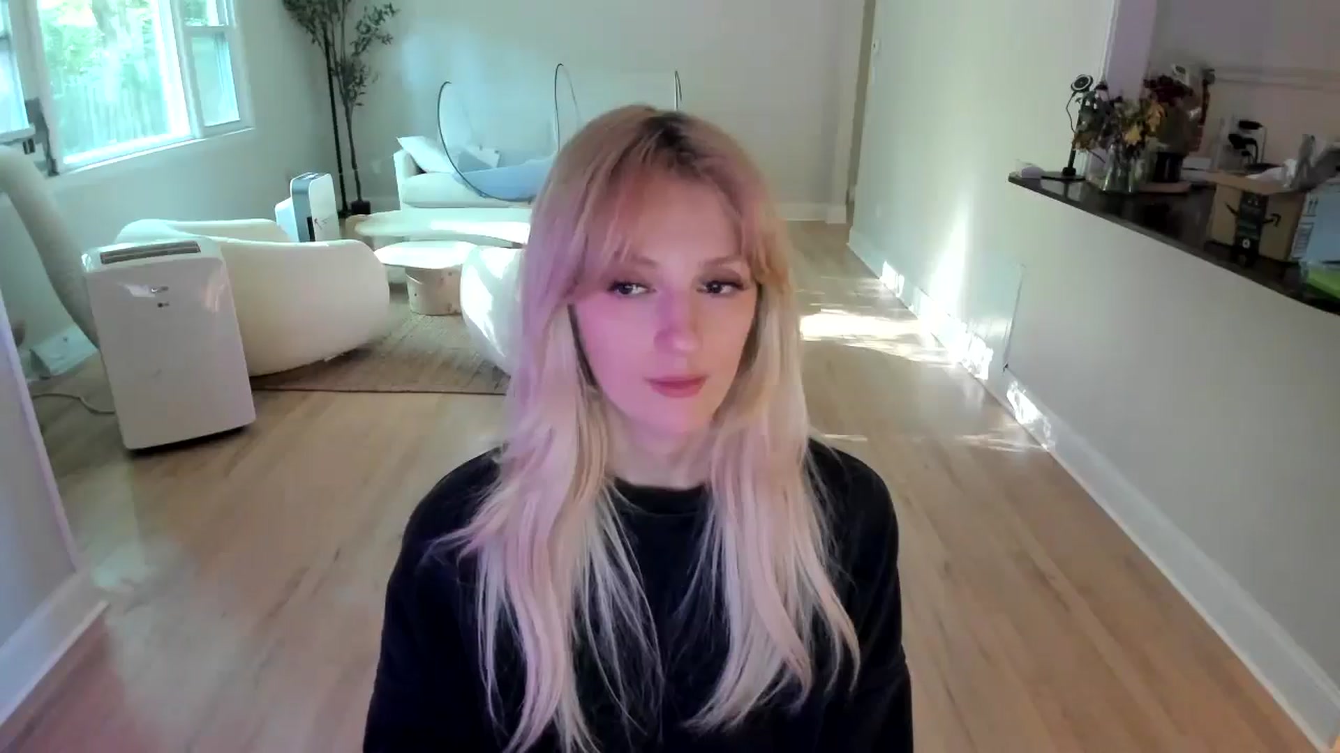 Gallery image thumbnail from Milk_Party's myfreecams stream on, 07/04/2025, 22:13 image 19 of 20