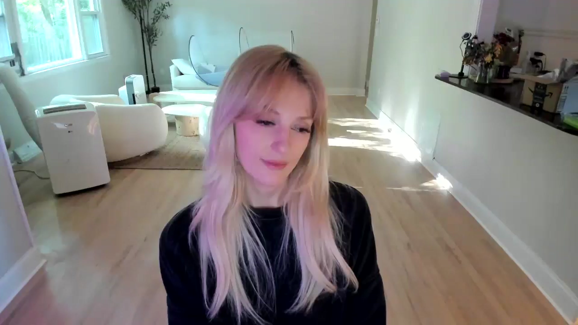 Gallery image thumbnail from Milk_Party's myfreecams stream on, 07/04/2025, 22:13 image 14 of 20