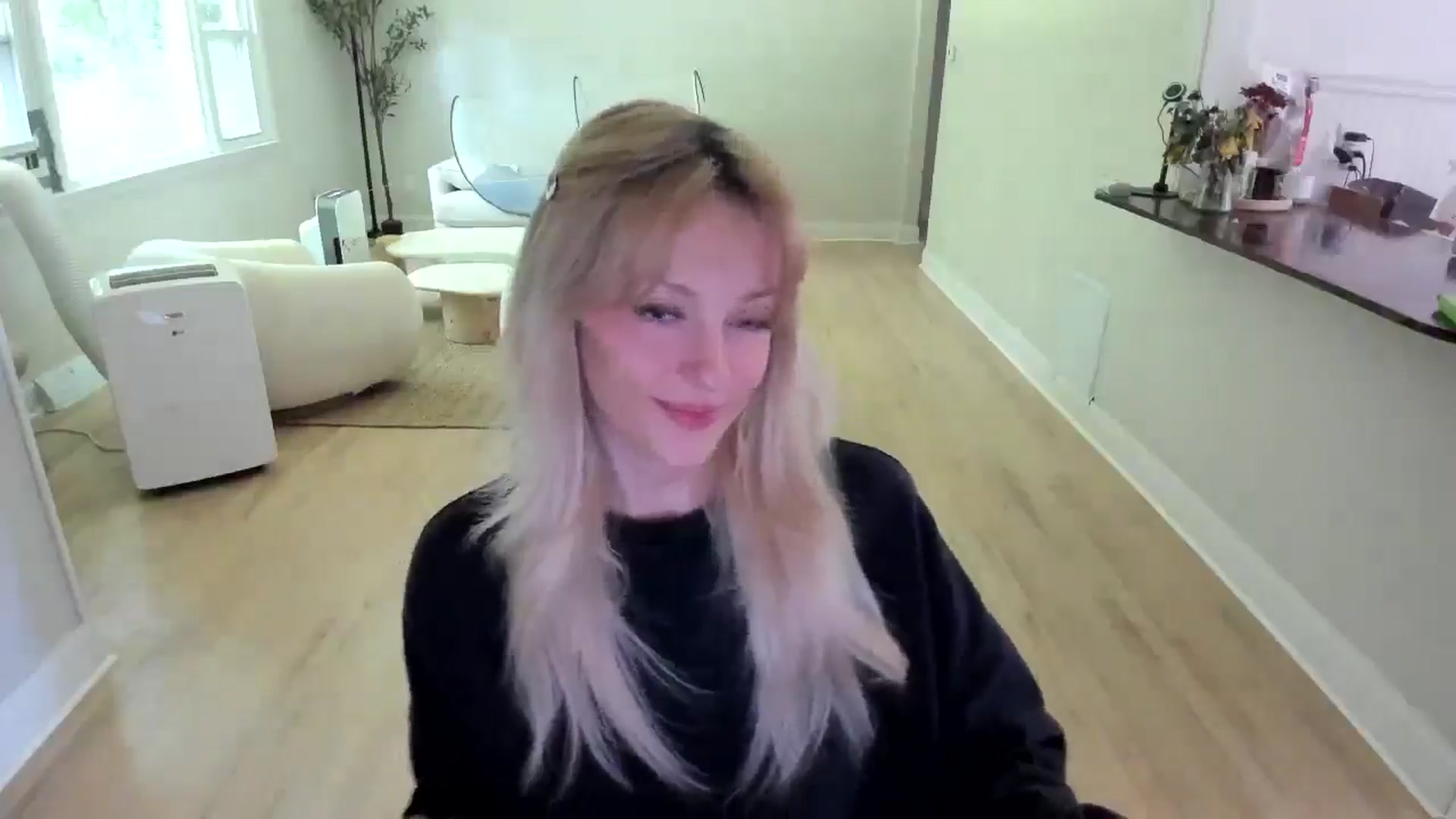 Gallery image thumbnail from Milk_Party's myfreecams stream on, 07/05/2025, 15:17 image 2 of 20