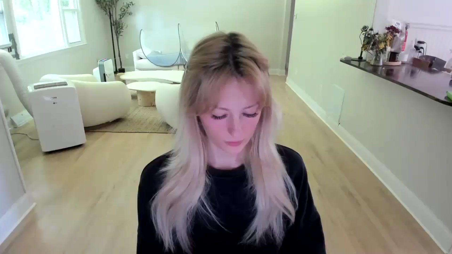 Gallery image thumbnail from Milk_Party's myfreecams stream on, 07/05/2025, 15:17 image 6 of 20