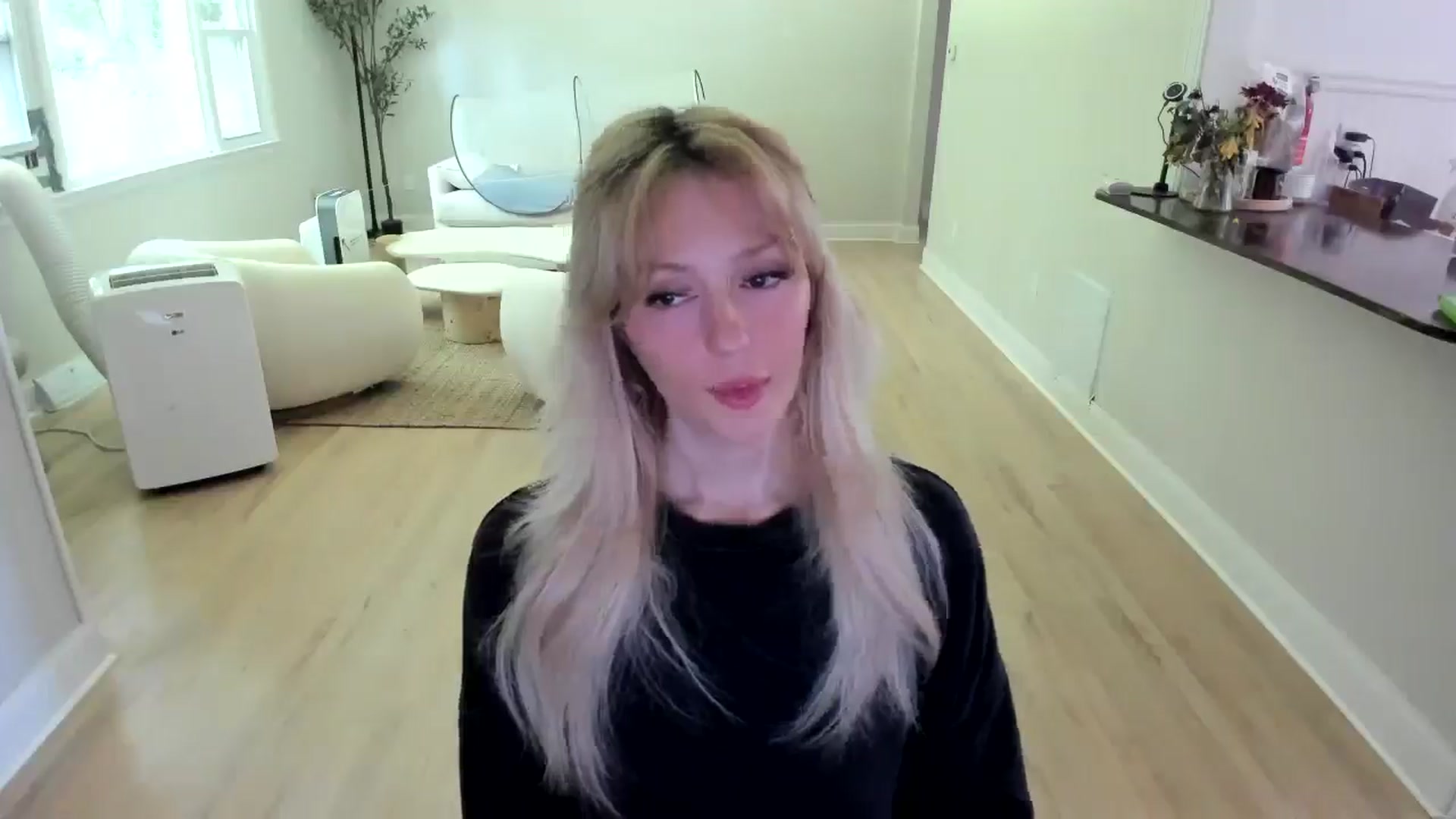 Gallery image thumbnail from Milk_Party's myfreecams stream on, 07/05/2025, 15:17 image 8 of 20