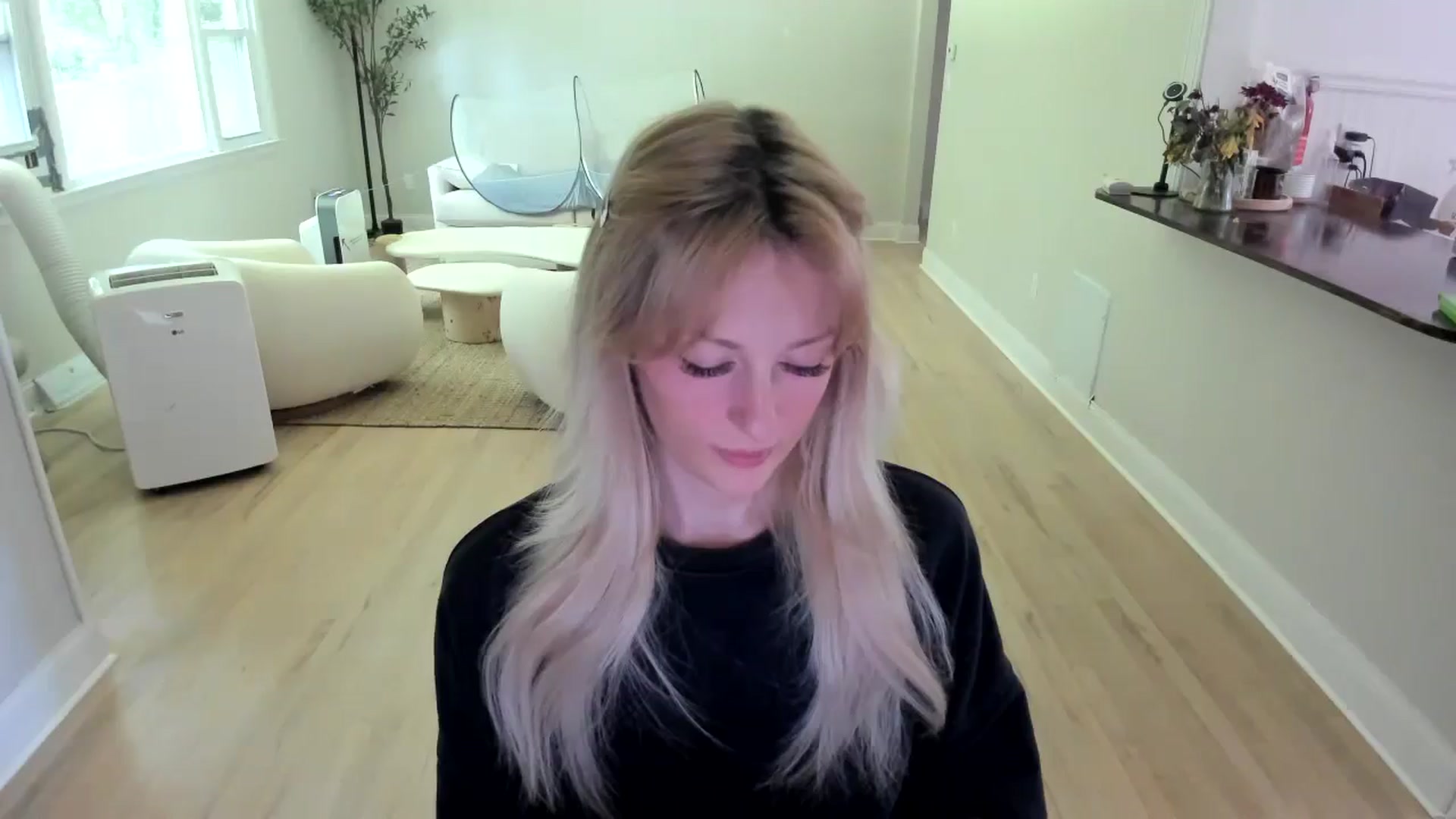 Gallery image thumbnail from Milk_Party's myfreecams stream on, 07/05/2025, 15:17 image 7 of 20