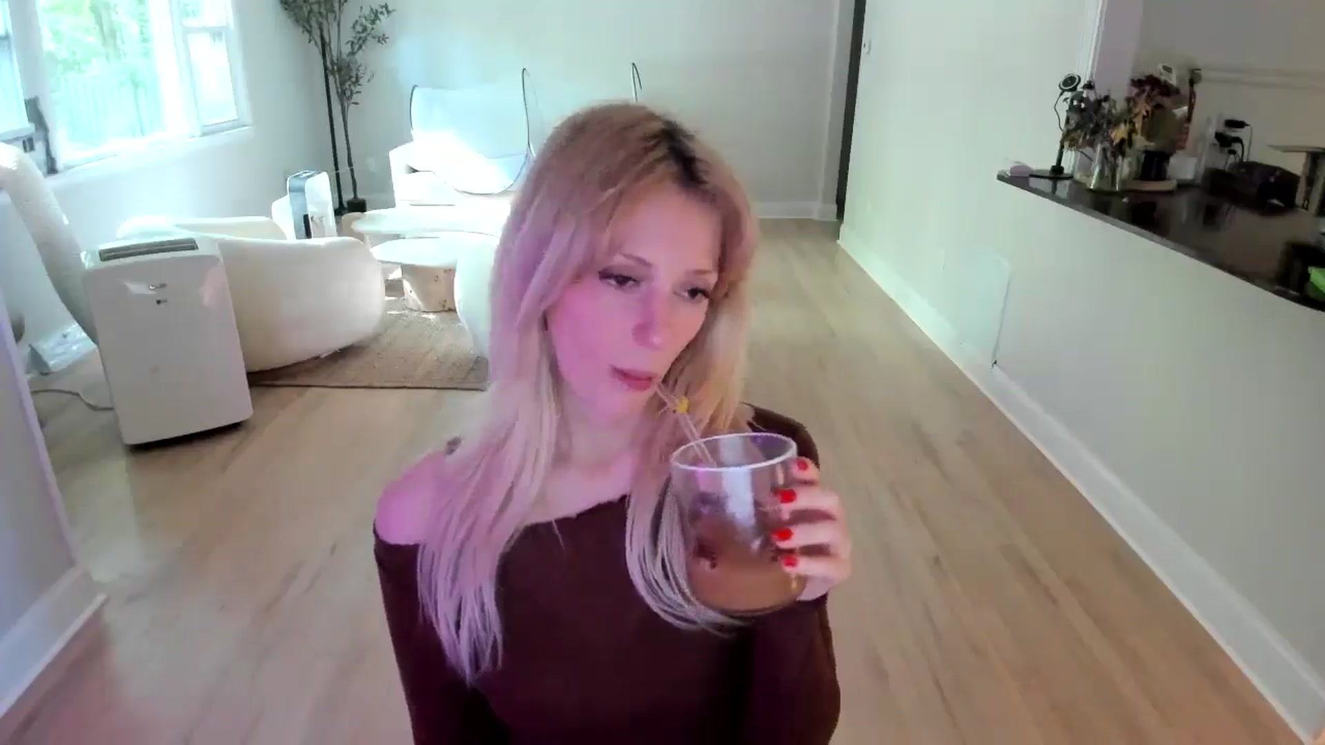Gallery image thumbnail from Milk_Party's myfreecams stream on, 07/05/2025, 21:24 image 5 of 20