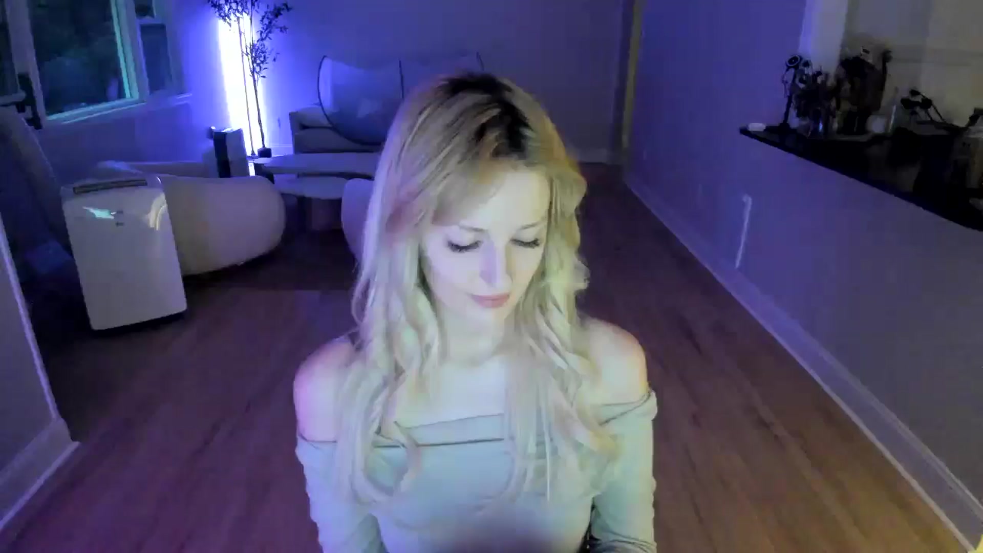 Gallery image thumbnail from Milk_Party's myfreecams stream on, 07/09/2025, 24:05 image 16 of 20