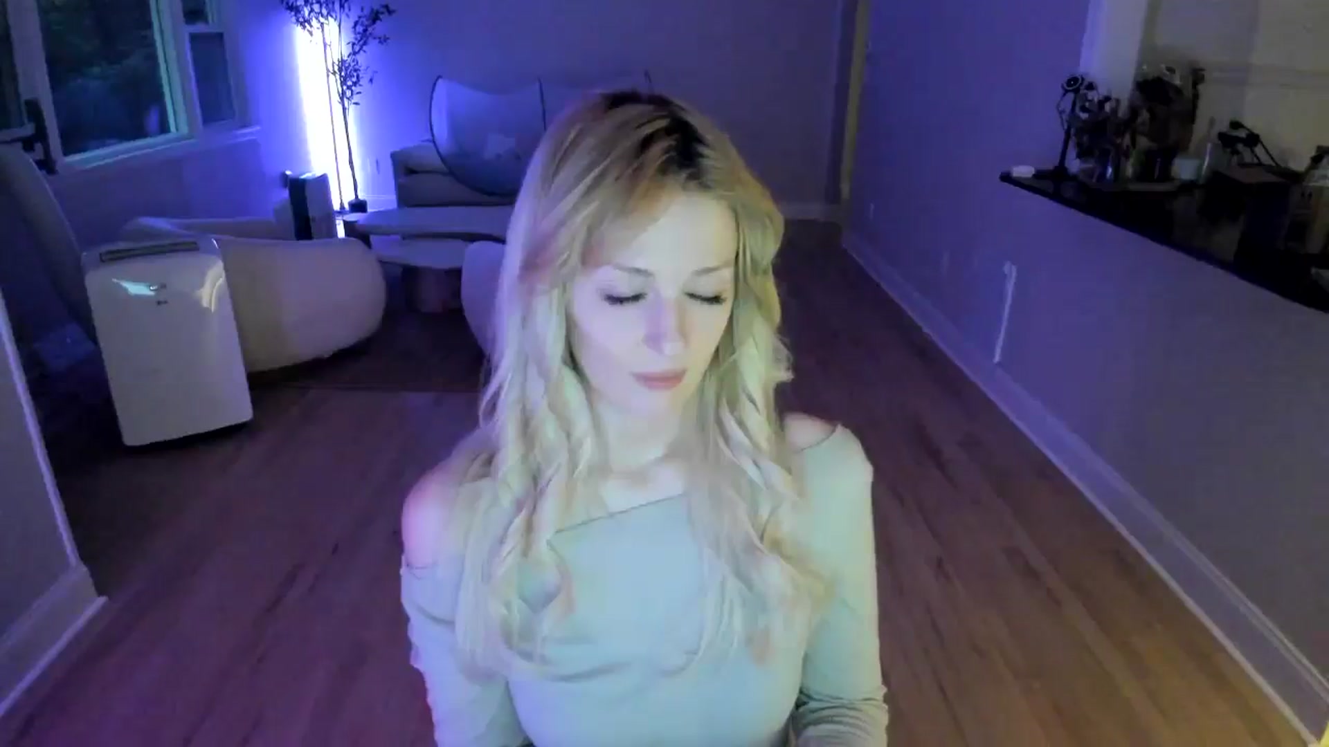 Gallery image thumbnail from Milk_Party's myfreecams stream on, 07/09/2025, 24:05 image 5 of 20