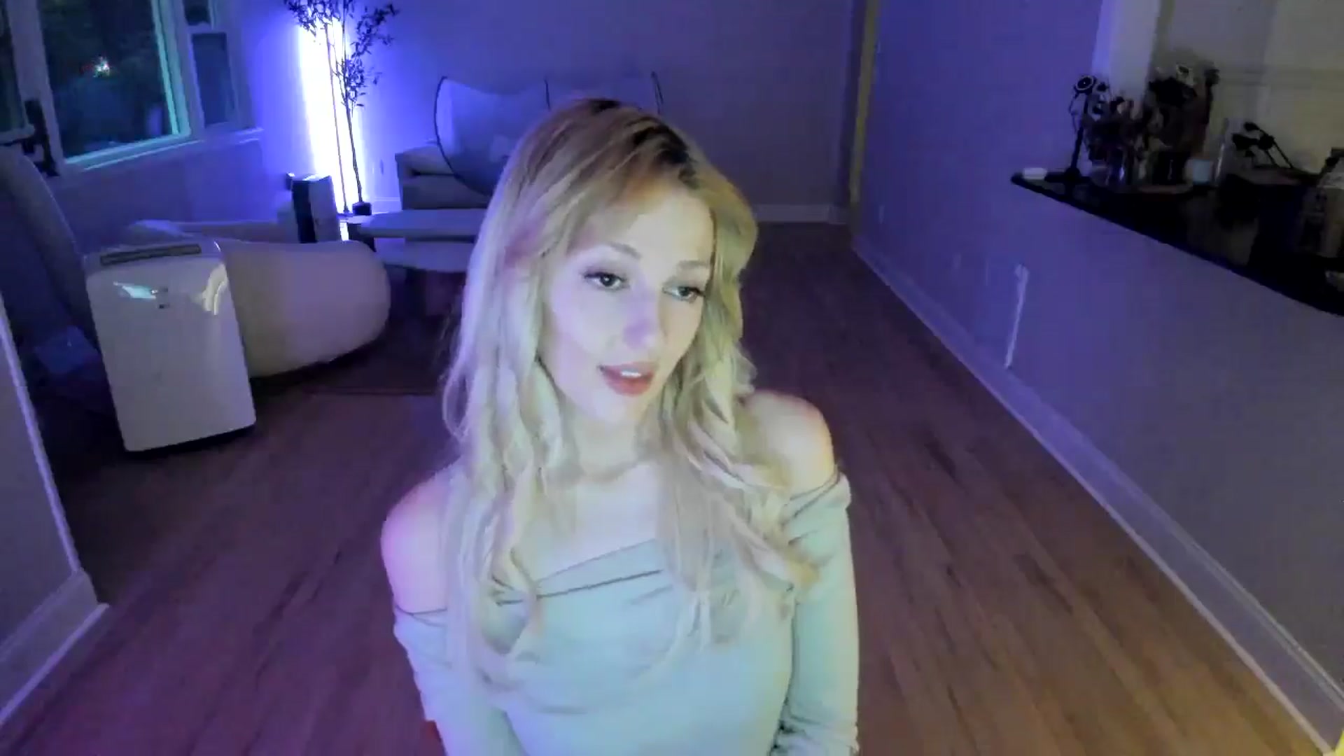 Gallery image thumbnail from Milk_Party's myfreecams stream on, 07/09/2025, 24:05 image 12 of 20