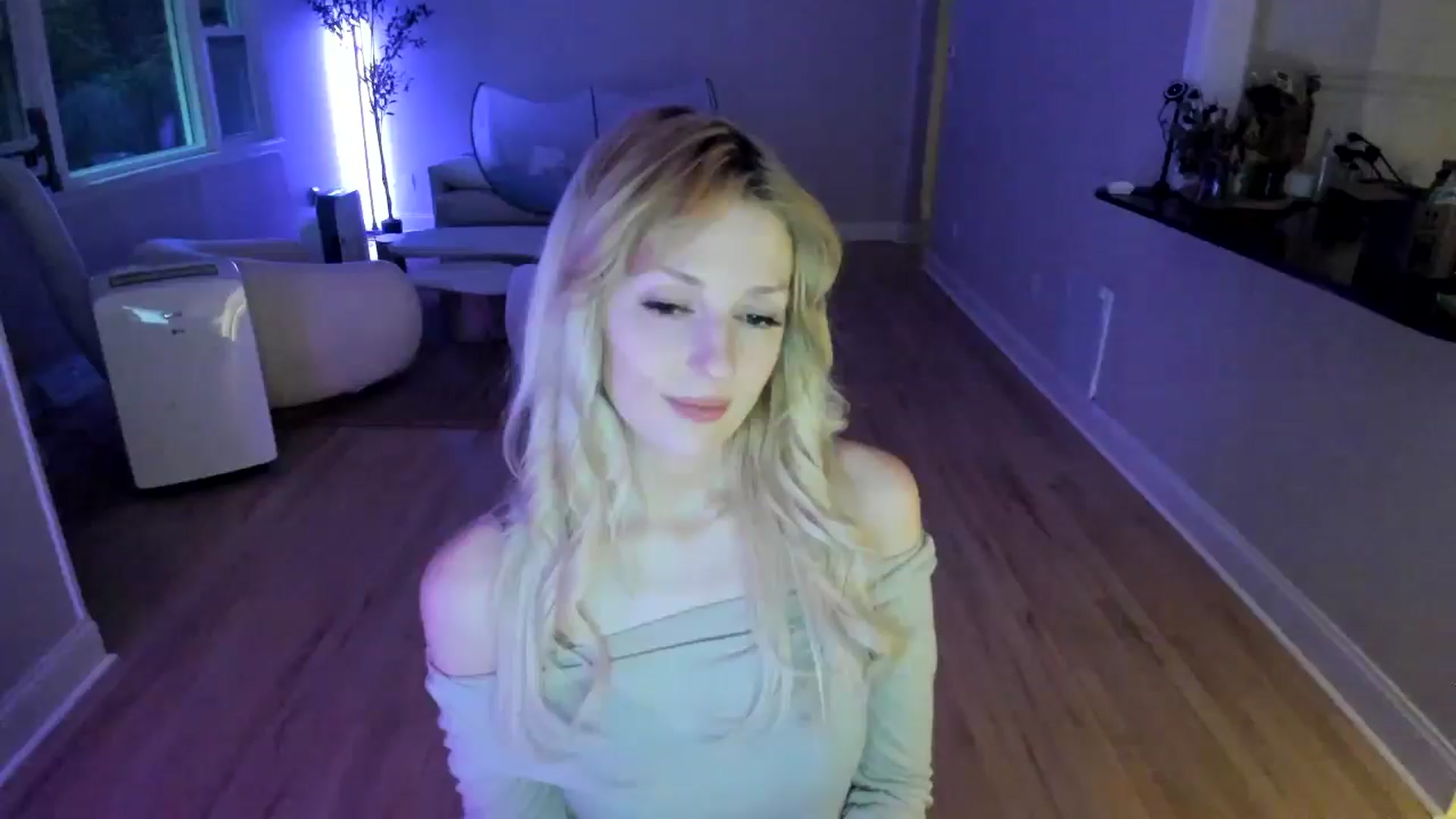 Gallery image thumbnail from Milk_Party's myfreecams stream on, 07/09/2025, 24:05 image 13 of 20