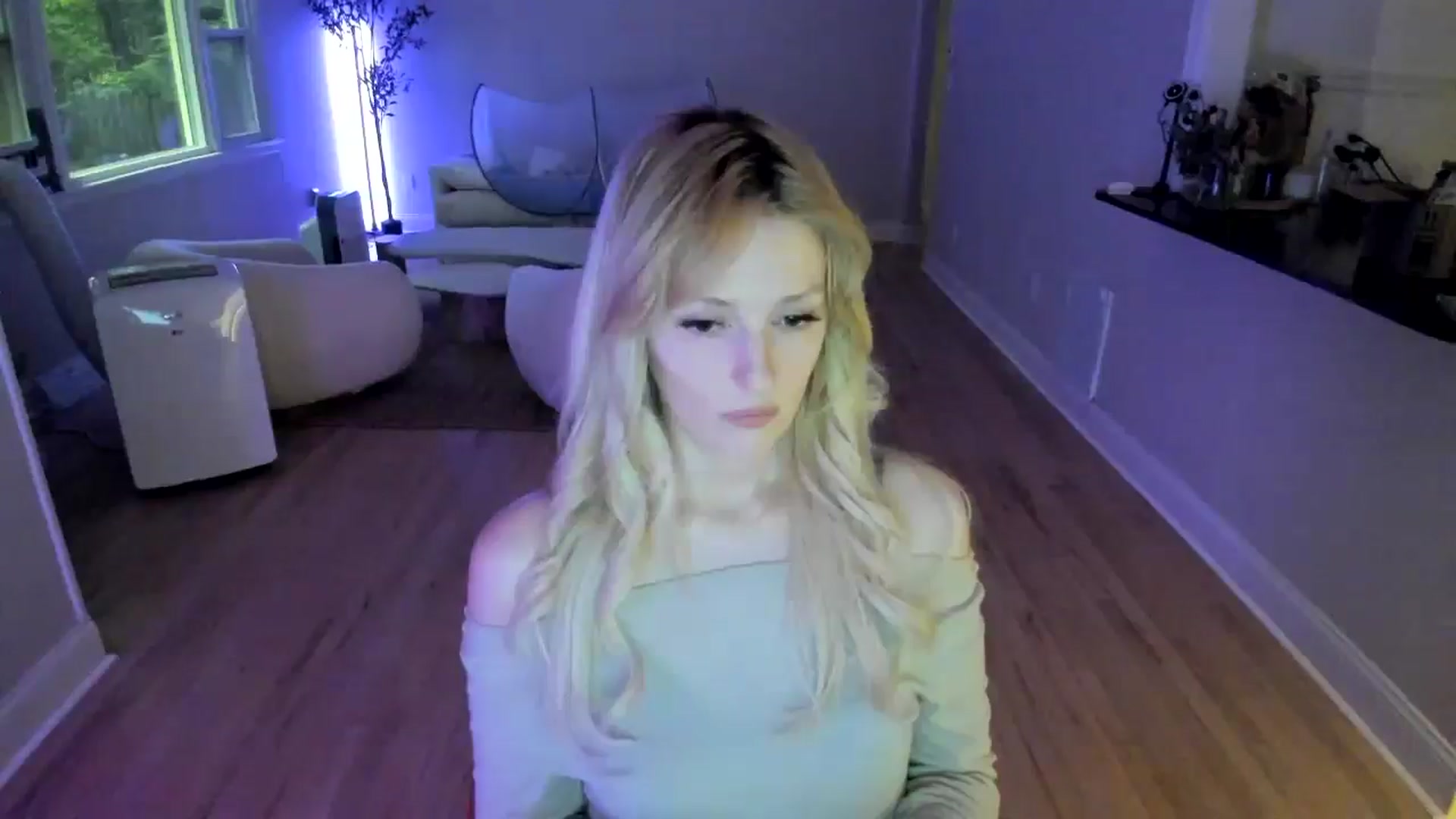 Gallery image thumbnail from Milk_Party's myfreecams stream on, 07/09/2025, 24:54 image 9 of 20