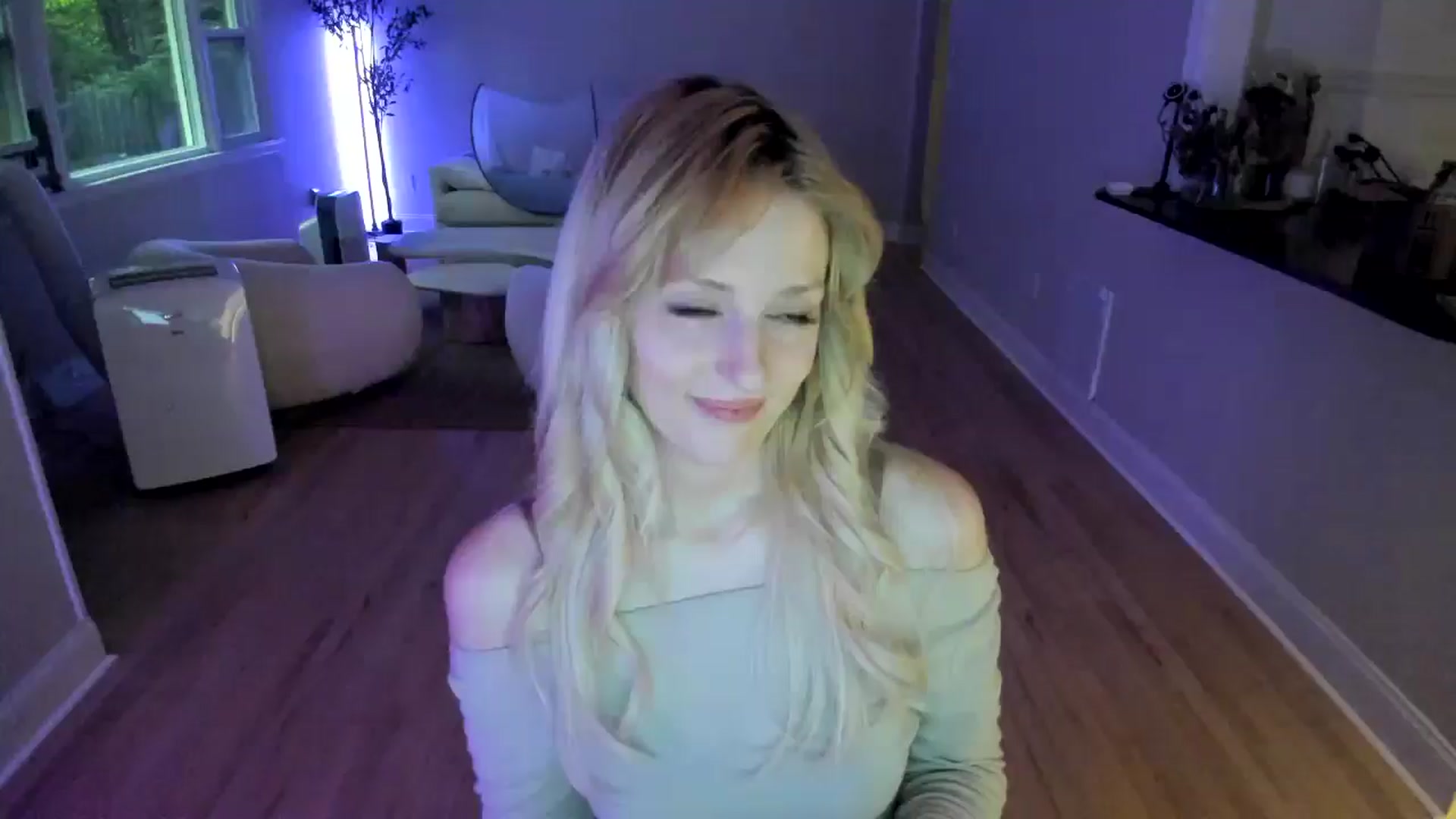 Gallery image thumbnail from Milk_Party's myfreecams stream on, 07/09/2025, 24:54 image 2 of 20