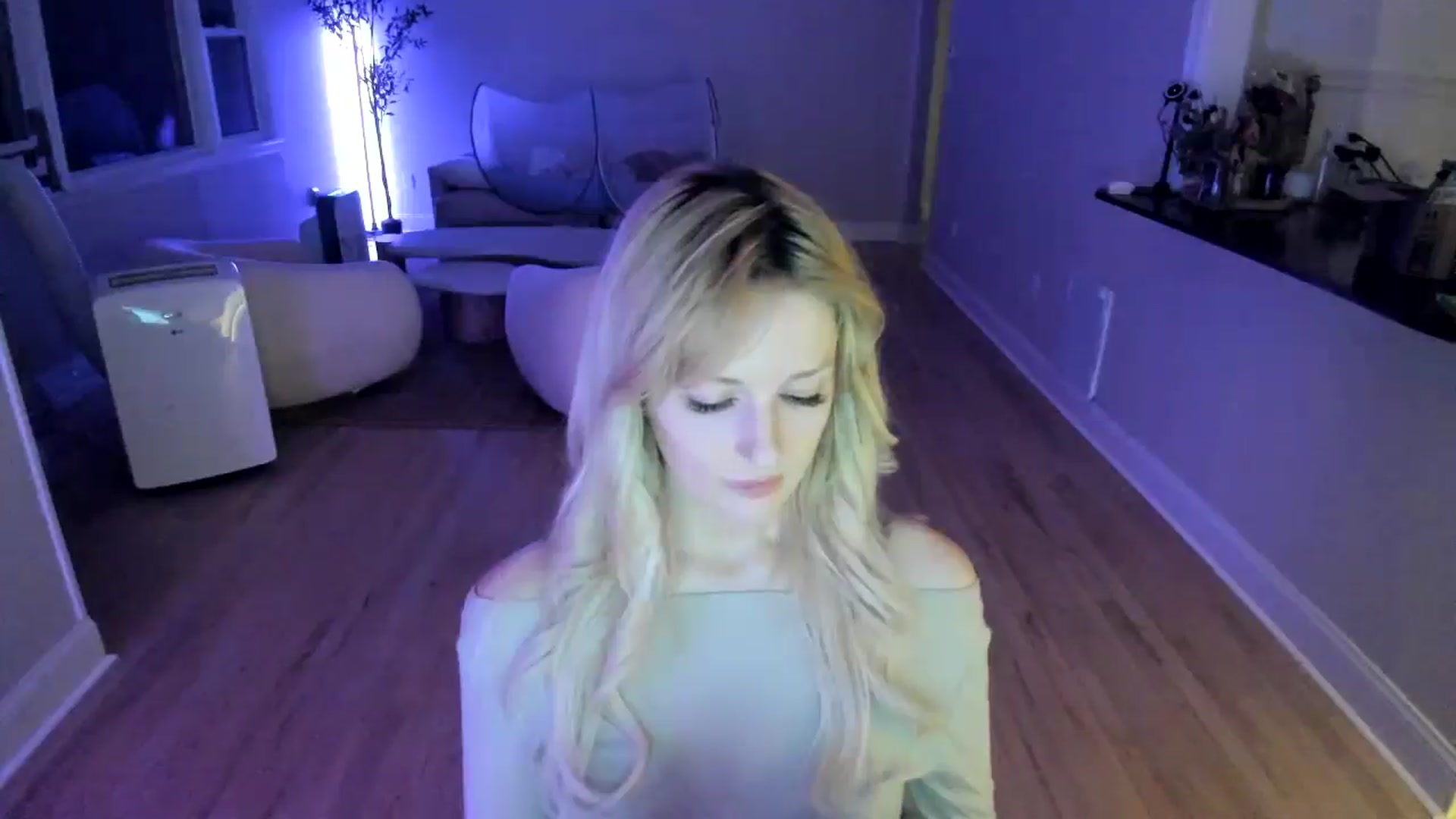 Gallery image thumbnail from Milk_Party's myfreecams stream on, 07/09/2025, 04:38 image 20 of 20