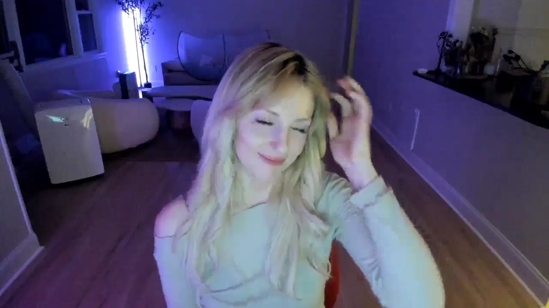 Gallery image thumbnail from Milk_Party's myfreecams stream on, 07/09/2025, 05:53 image 13 of 20