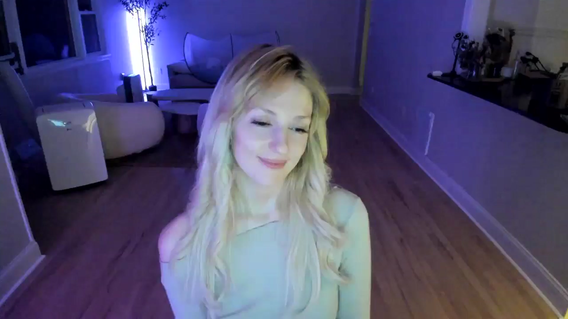 Gallery image thumbnail from Milk_Party's myfreecams stream on, 07/09/2025, 05:53 image 20 of 20