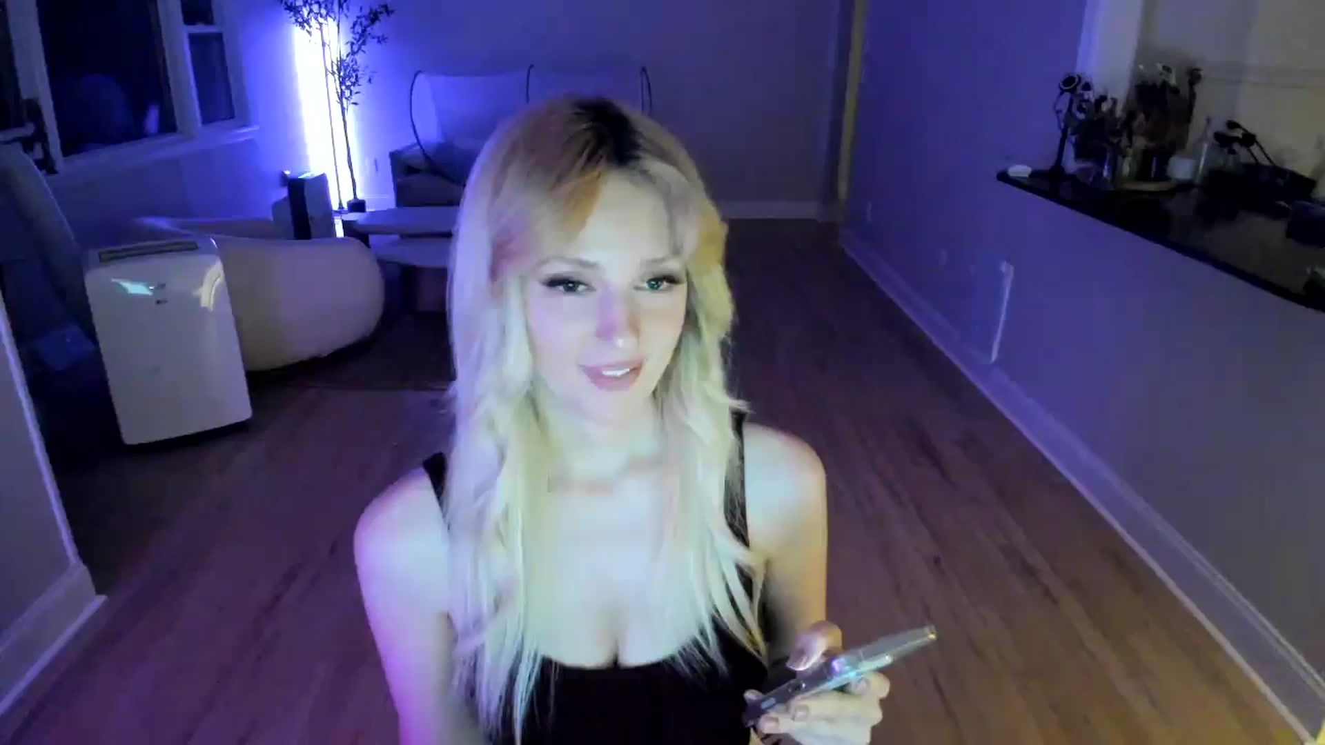 Gallery image thumbnail from Milk_Party's myfreecams stream on, 07/11/2025, 06:34 image 7 of 20