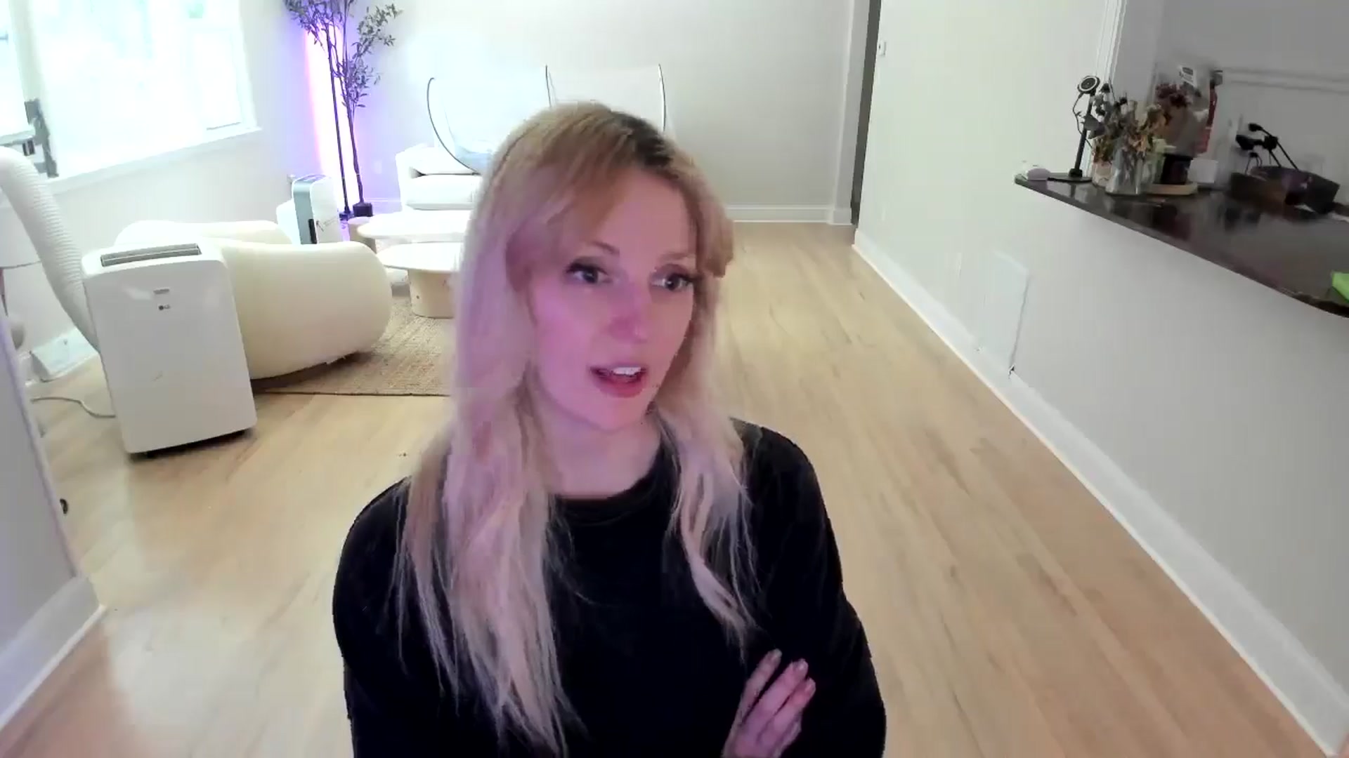 Gallery image thumbnail from Milk_Party's myfreecams stream on, 07/11/2025, 17:56 image 15 of 20
