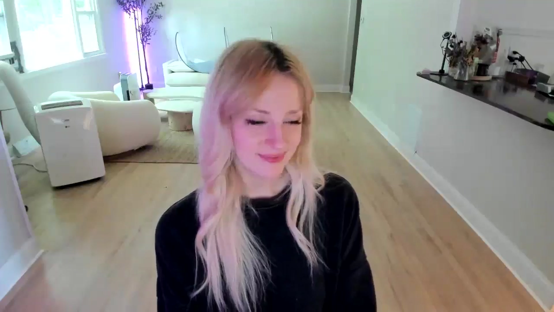 Gallery image thumbnail from Milk_Party's myfreecams stream on, 07/11/2025, 17:56 image 3 of 20