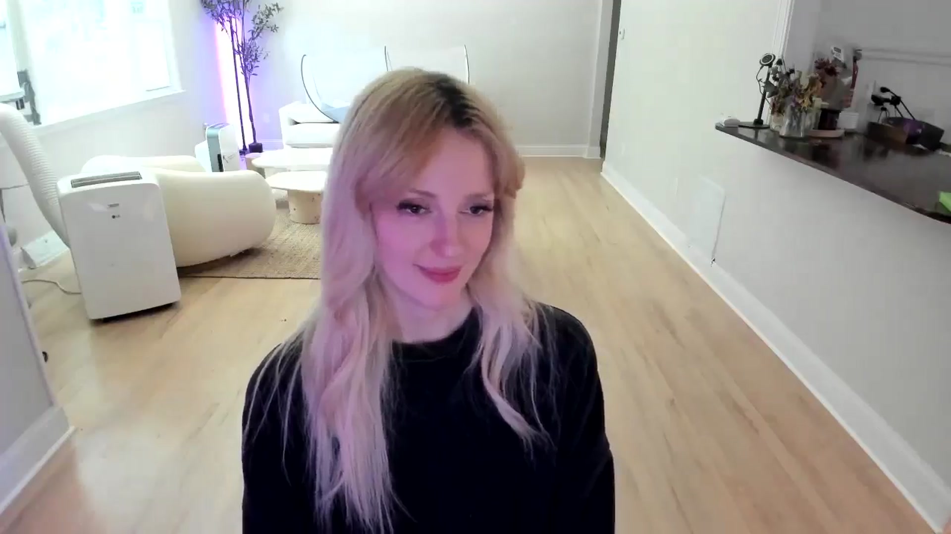 Gallery image thumbnail from Milk_Party's myfreecams stream on, 07/11/2025, 17:56 image 13 of 20