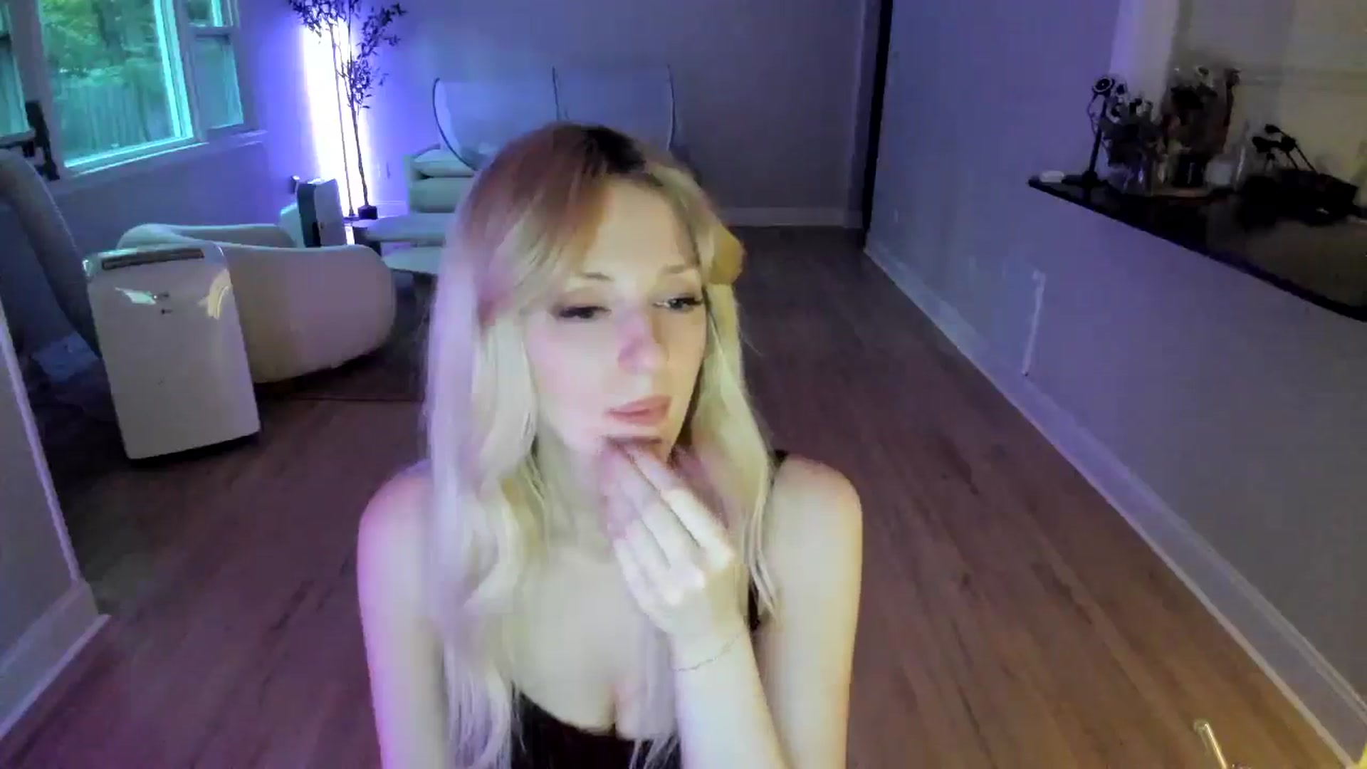 Gallery image thumbnail from Milk_Party's myfreecams stream on, 07/12/2025, 24:02 image 20 of 20