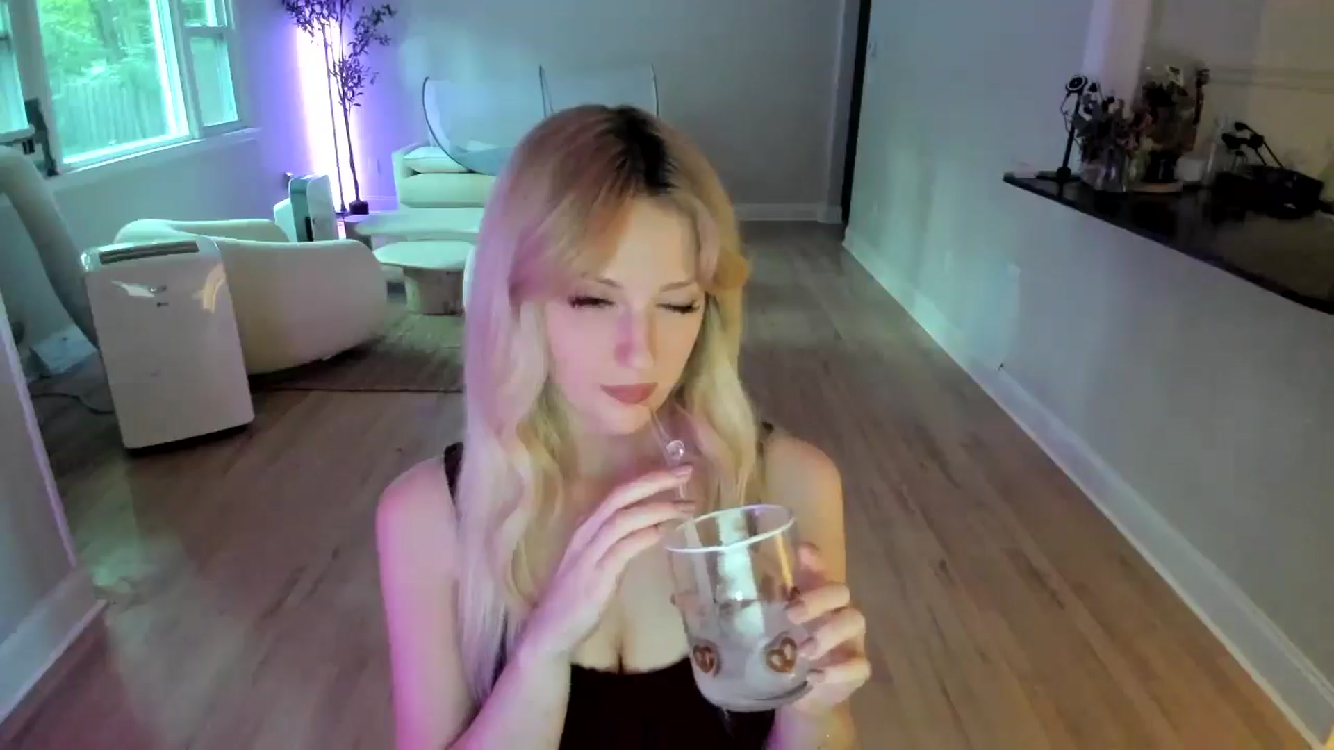 Gallery image thumbnail from Milk_Party's myfreecams stream on, 07/12/2025, 24:02 image 2 of 20