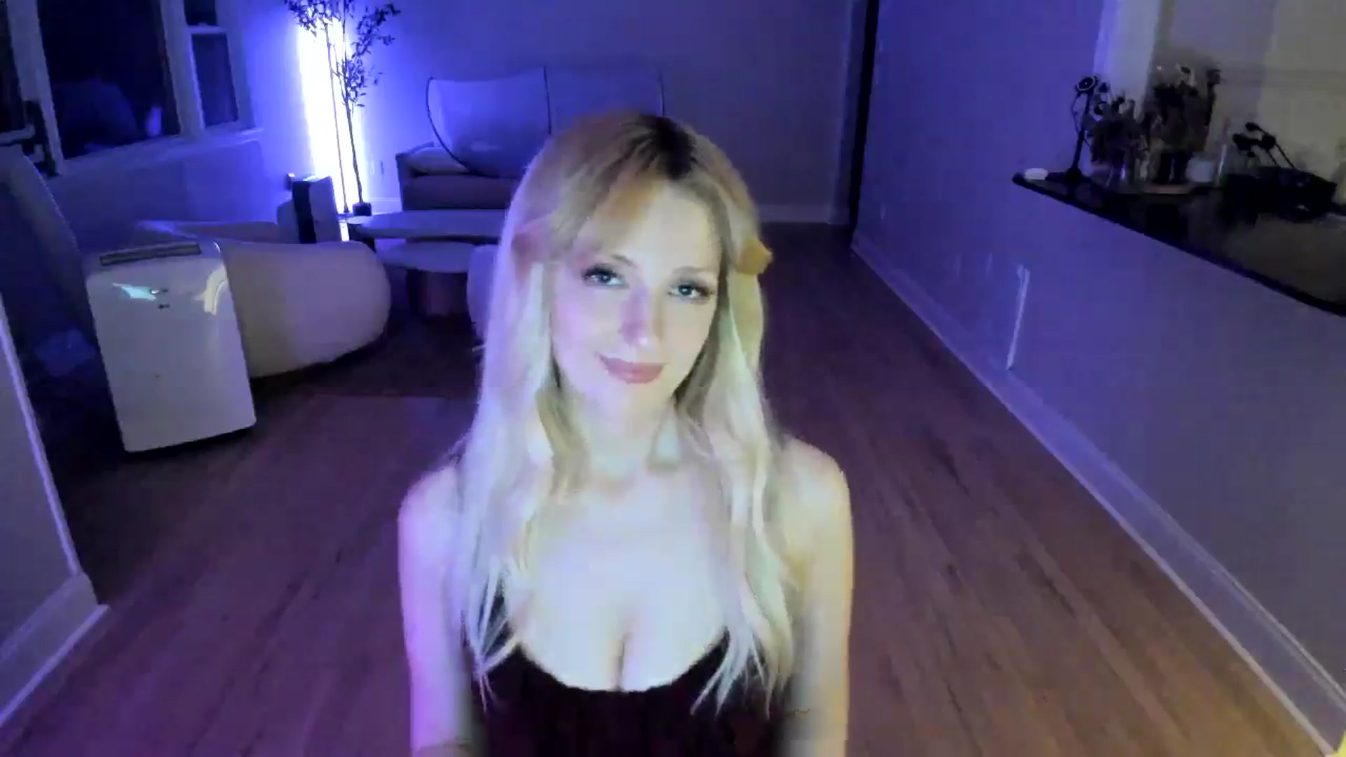 Gallery image thumbnail from Milk_Party's myfreecams stream on, 07/12/2025, 01:45 image 15 of 20