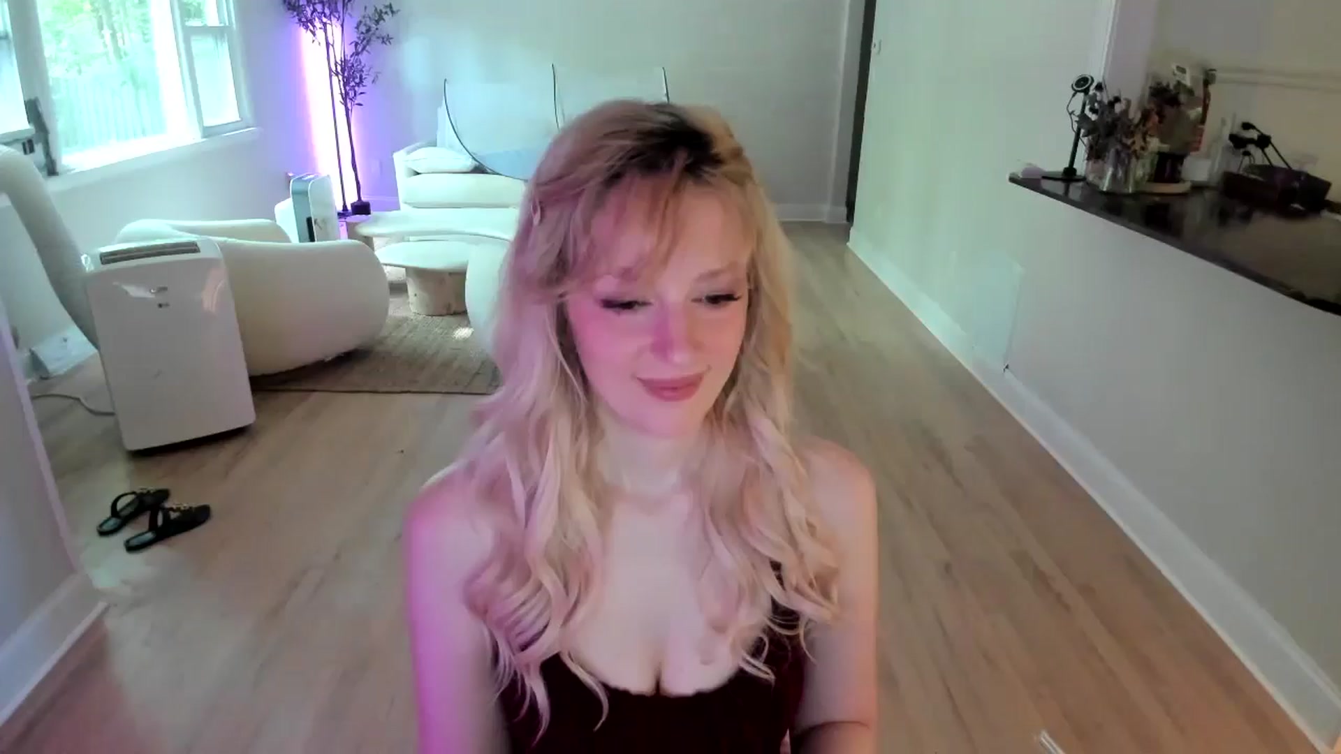 Gallery image thumbnail from Milk_Party's myfreecams stream on, 07/12/2025, 21:23 image 7 of 20
