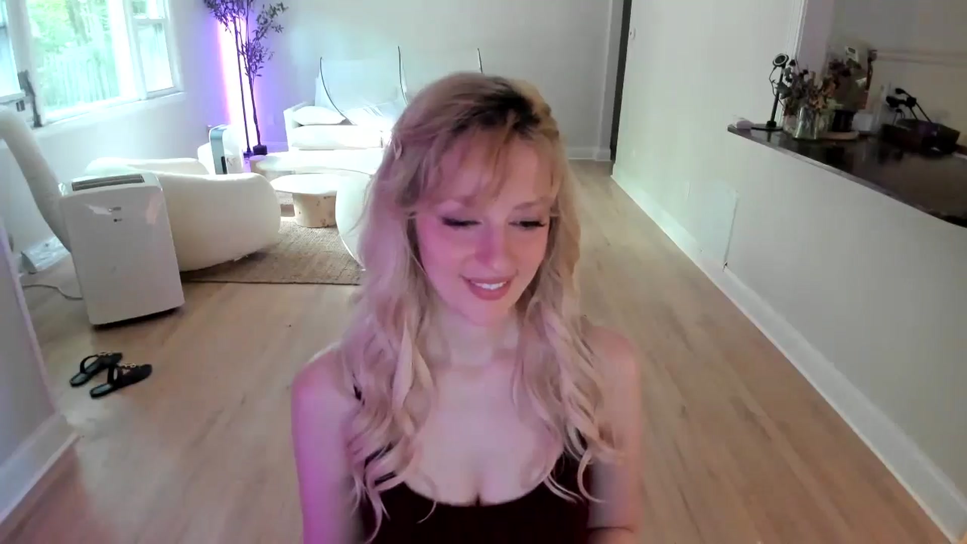 Gallery image thumbnail from Milk_Party's myfreecams stream on, 07/12/2025, 21:23 image 17 of 20