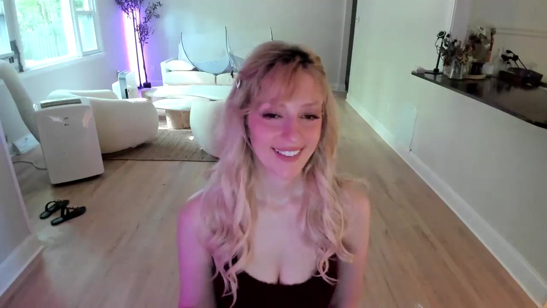Gallery image thumbnail from Milk_Party's myfreecams stream on, 07/12/2025, 21:23 image 11 of 20