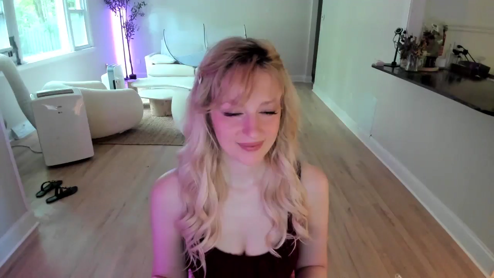 Gallery image thumbnail from Milk_Party's myfreecams stream on, 07/12/2025, 21:23 image 3 of 20