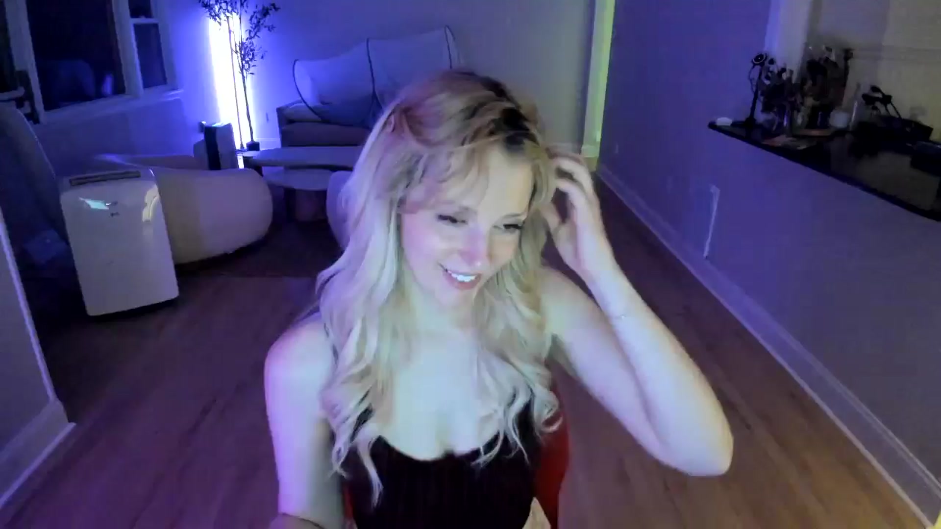 Gallery image thumbnail from Milk_Party's myfreecams stream on, 07/14/2025, 05:01 image 17 of 20