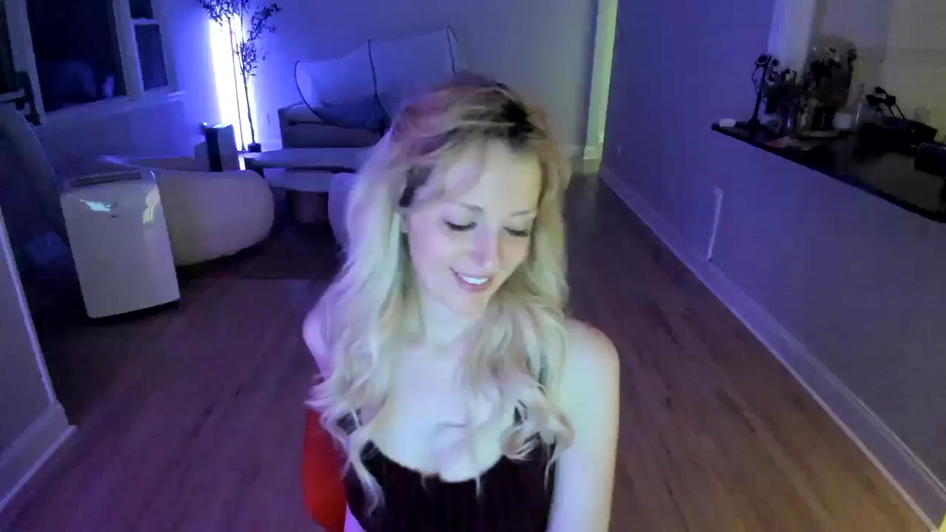 Gallery image thumbnail from Milk_Party's myfreecams stream on, 07/14/2025, 05:01 image 1 of 20