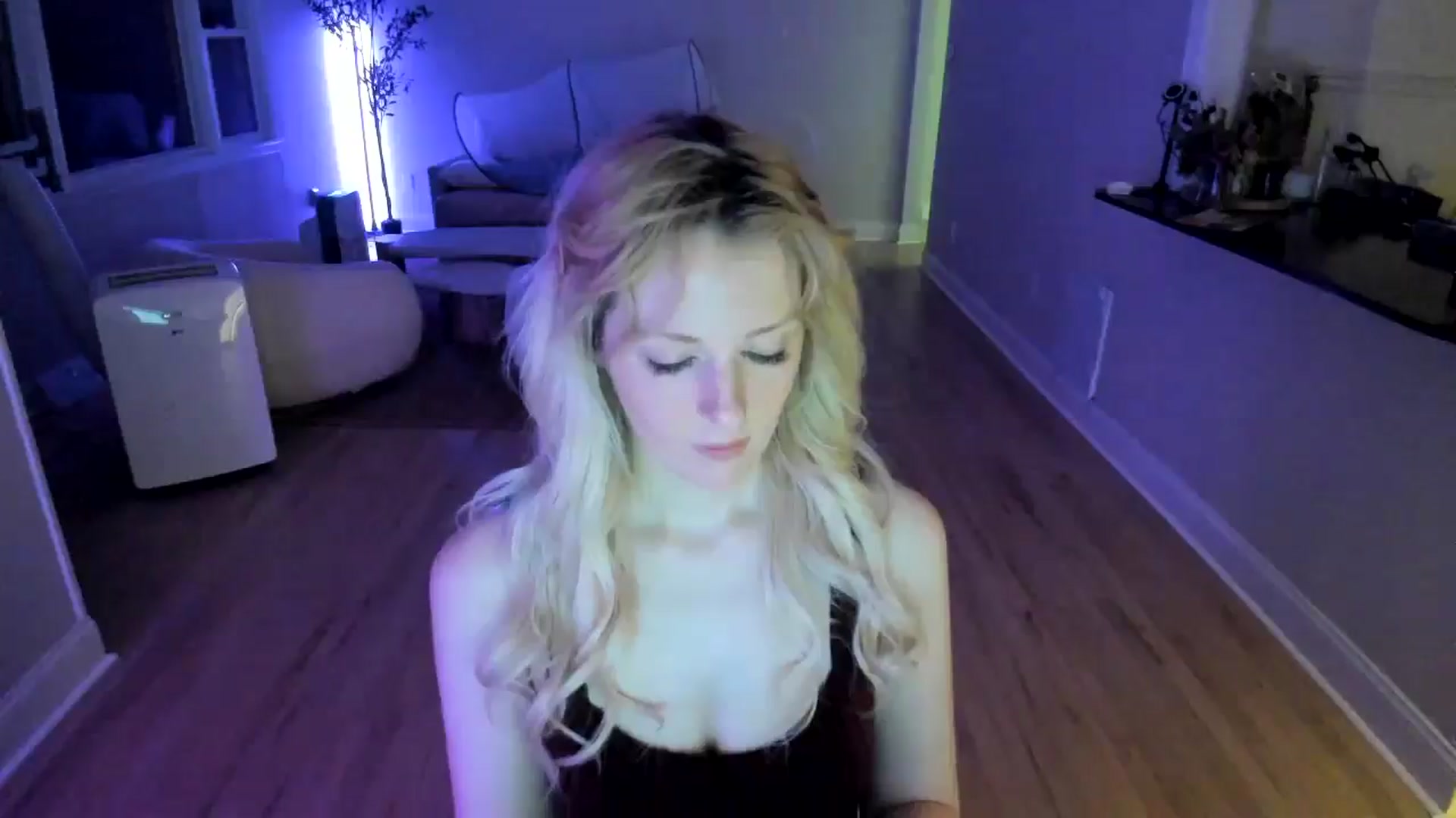 Gallery image thumbnail from Milk_Party's myfreecams stream on, 07/14/2025, 05:01 image 2 of 20