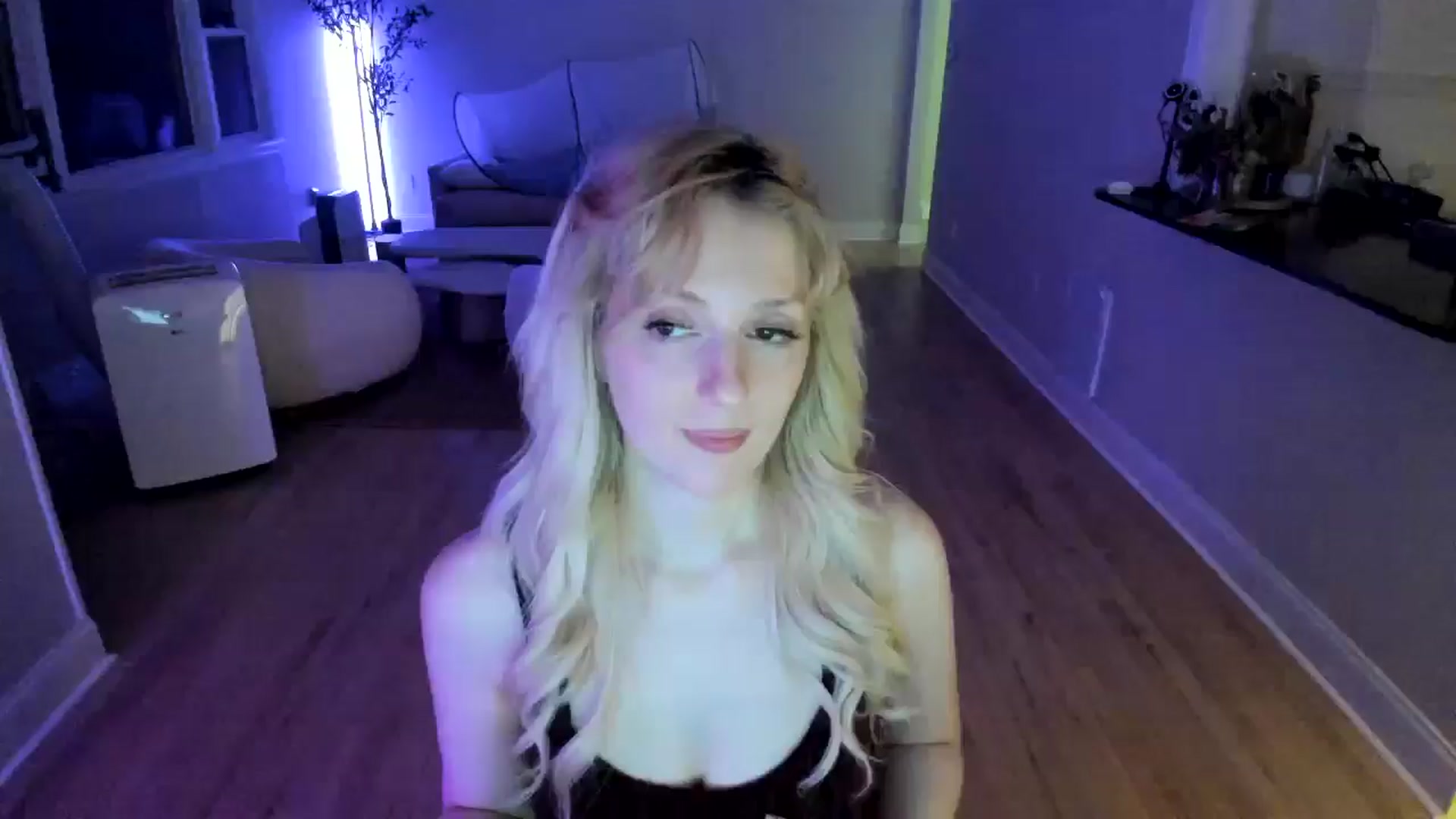 Gallery image thumbnail from Milk_Party's myfreecams stream on, 07/14/2025, 06:03 image 16 of 20