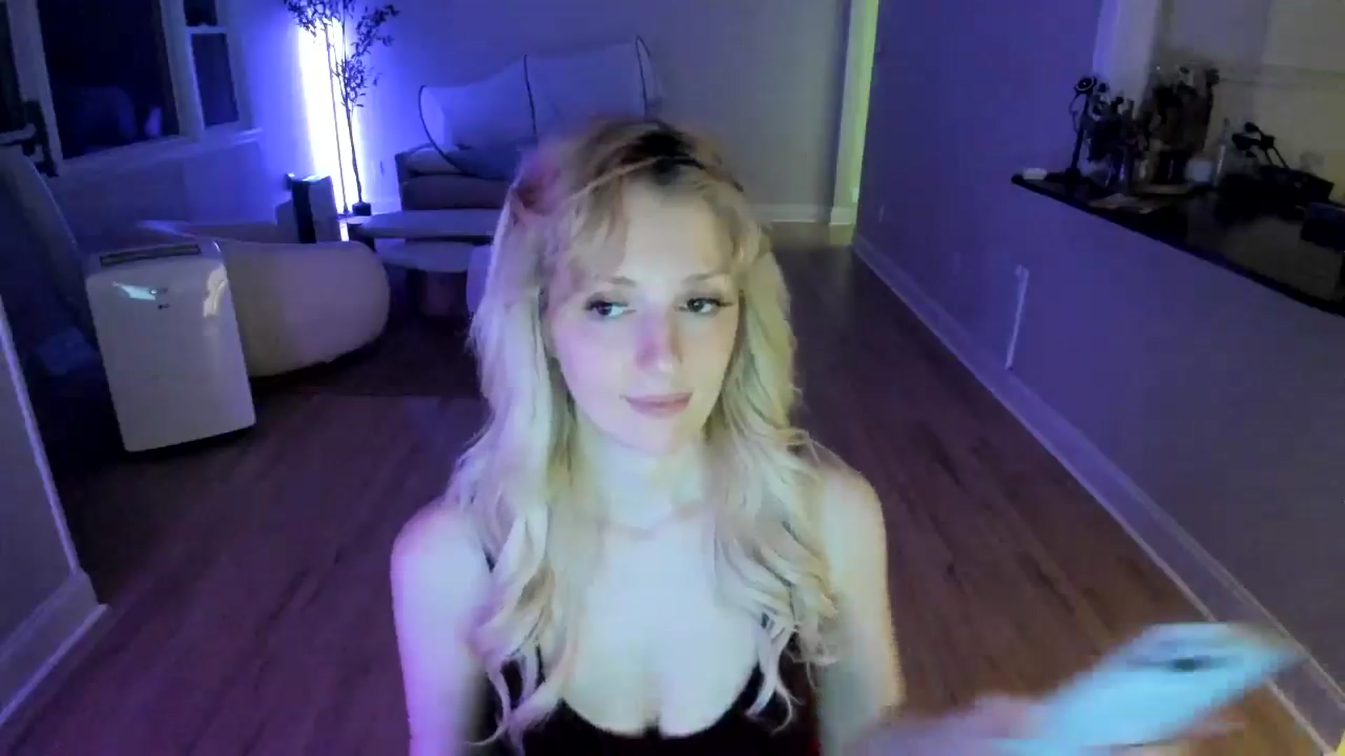 Gallery image thumbnail from Milk_Party's myfreecams stream on, 07/14/2025, 06:03 image 17 of 20